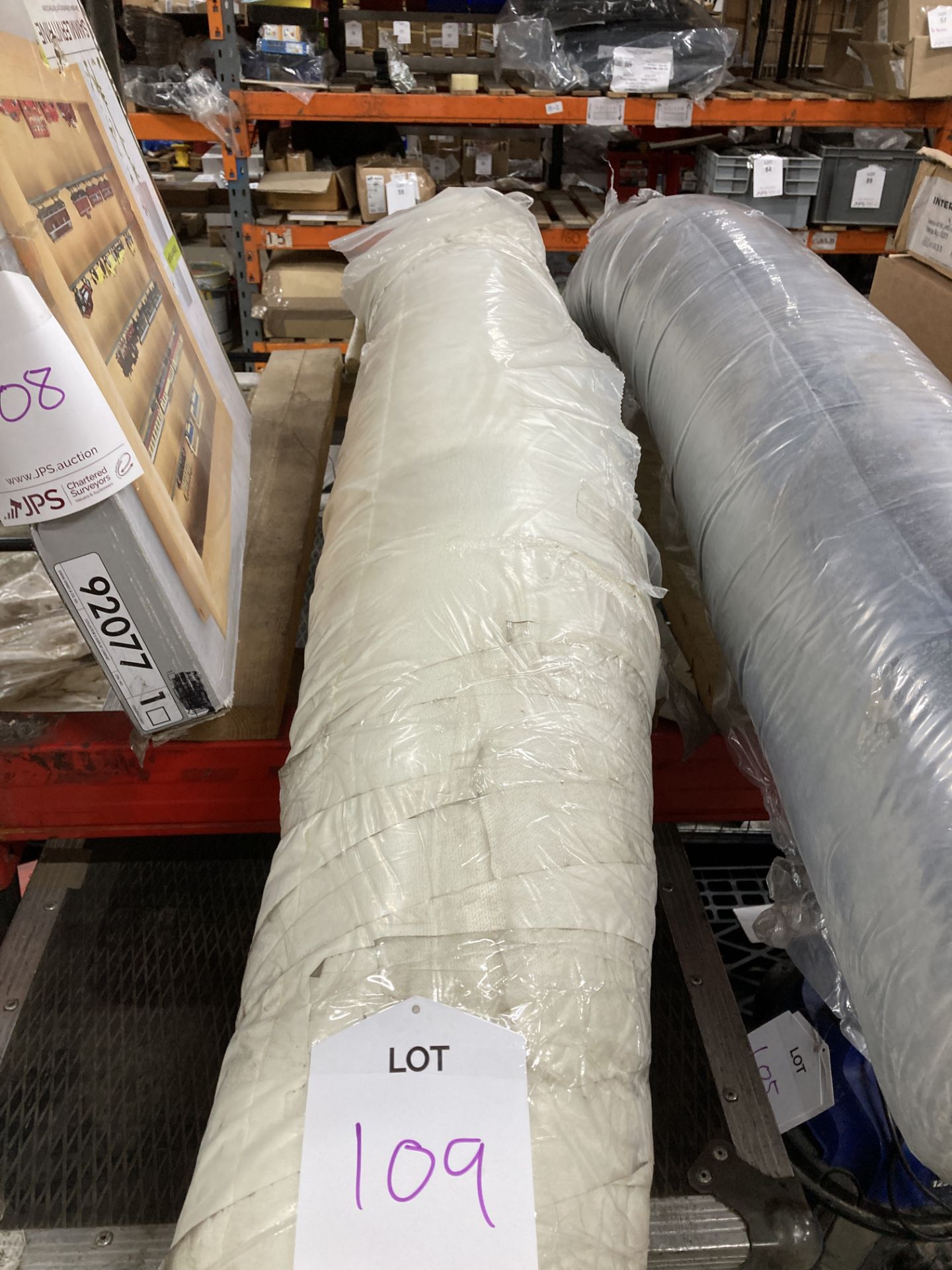 2M Roll of White Fabric - Image 2 of 2