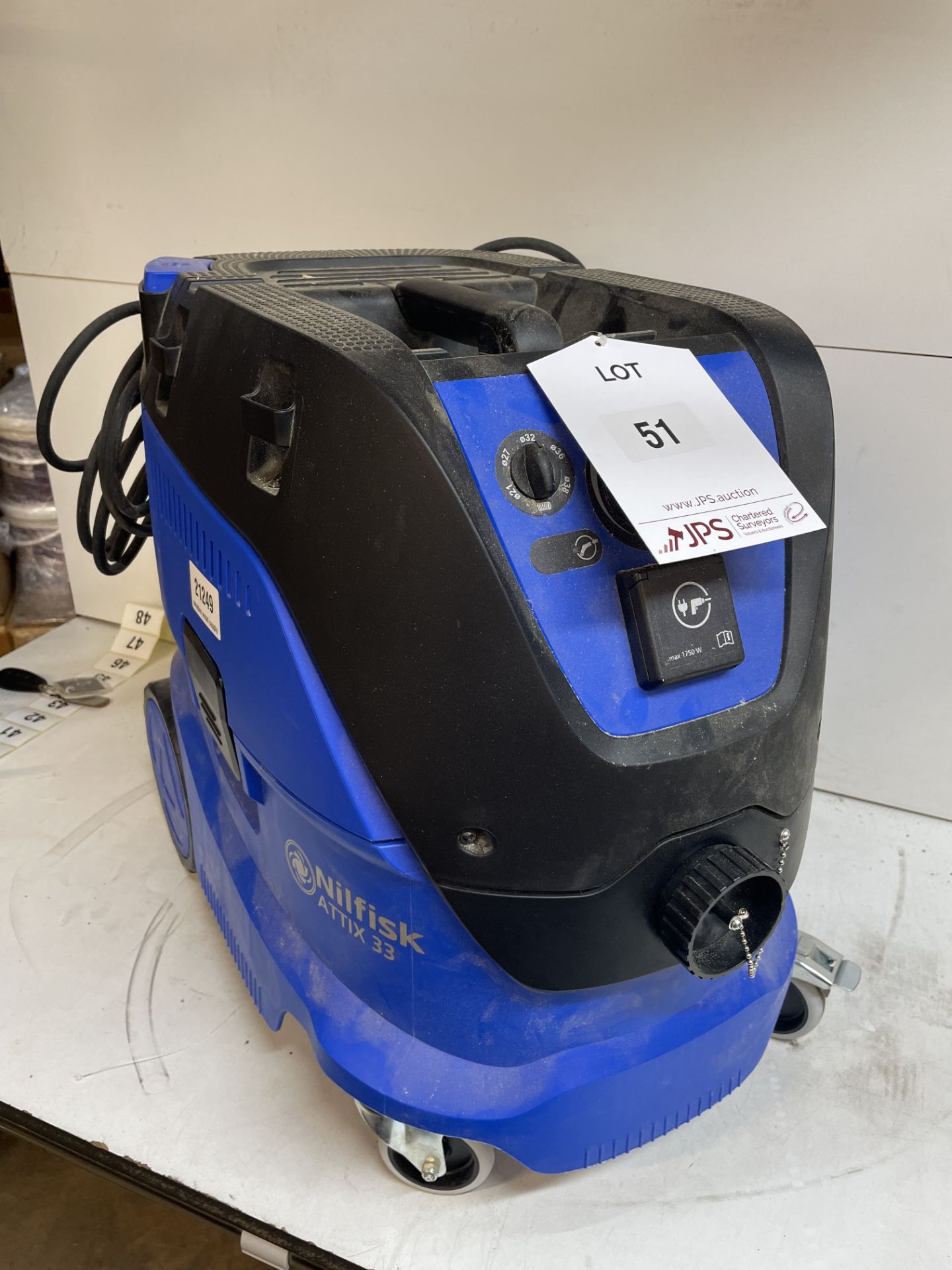 NilFisk Attix 33-2M PC Industrial Vacuum Dust Extractor - Image 3 of 6