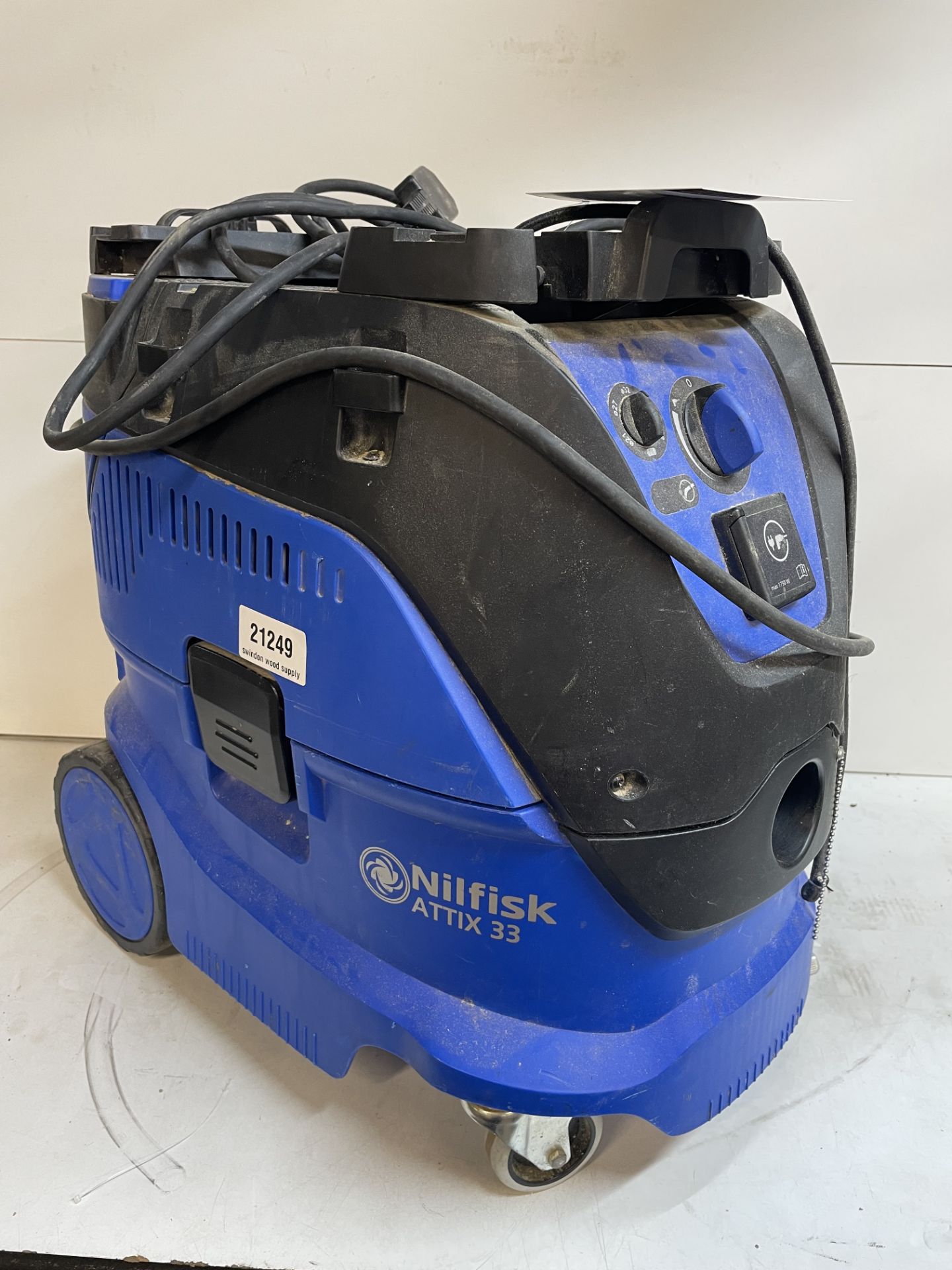 NilFisk Attix 33-2M PC Industrial Vacuum Dust Extractor