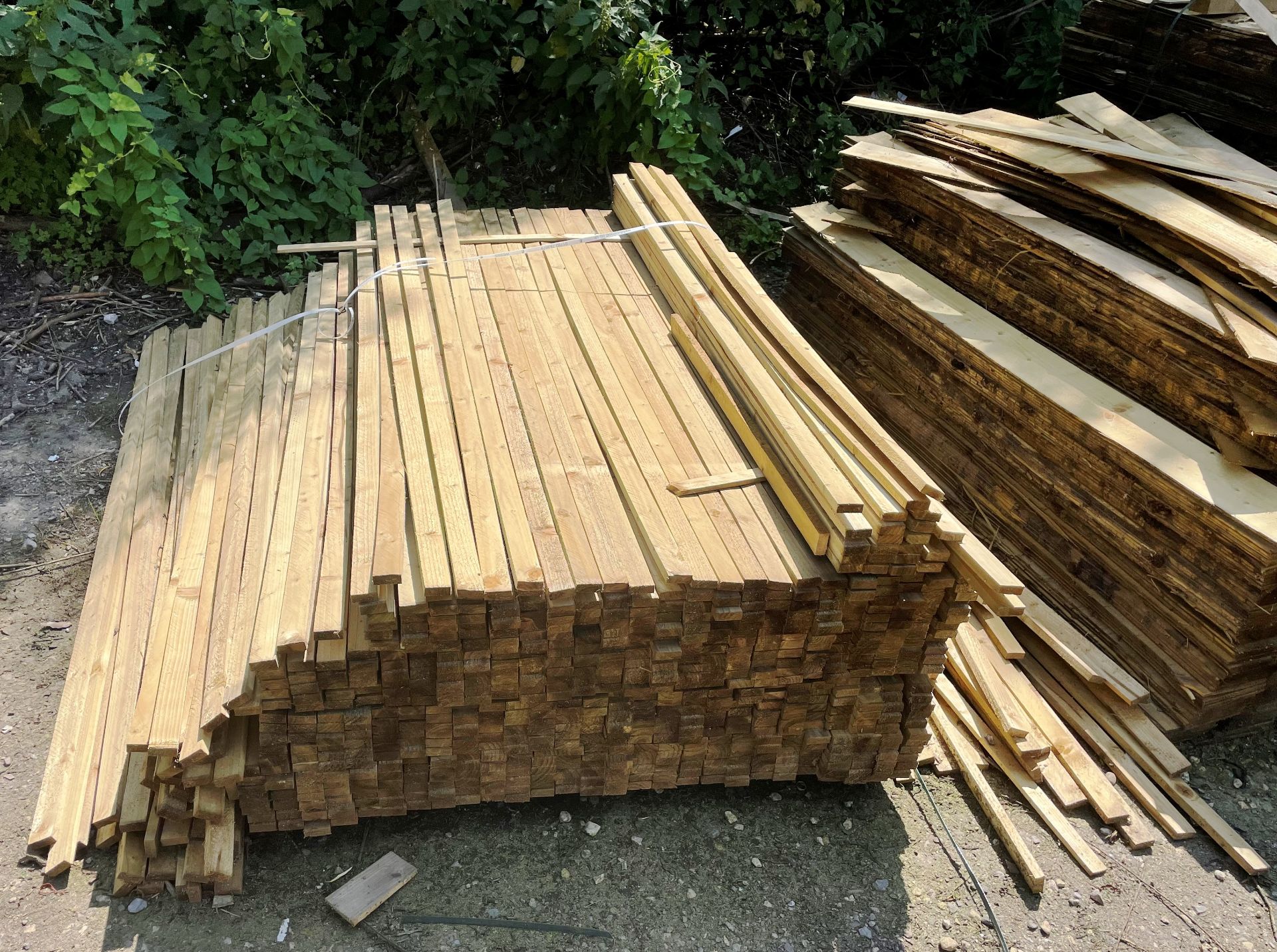 Quantity of Wood Stock | As Pictured (Rear of Unit) | Racking Included - Image 2 of 9