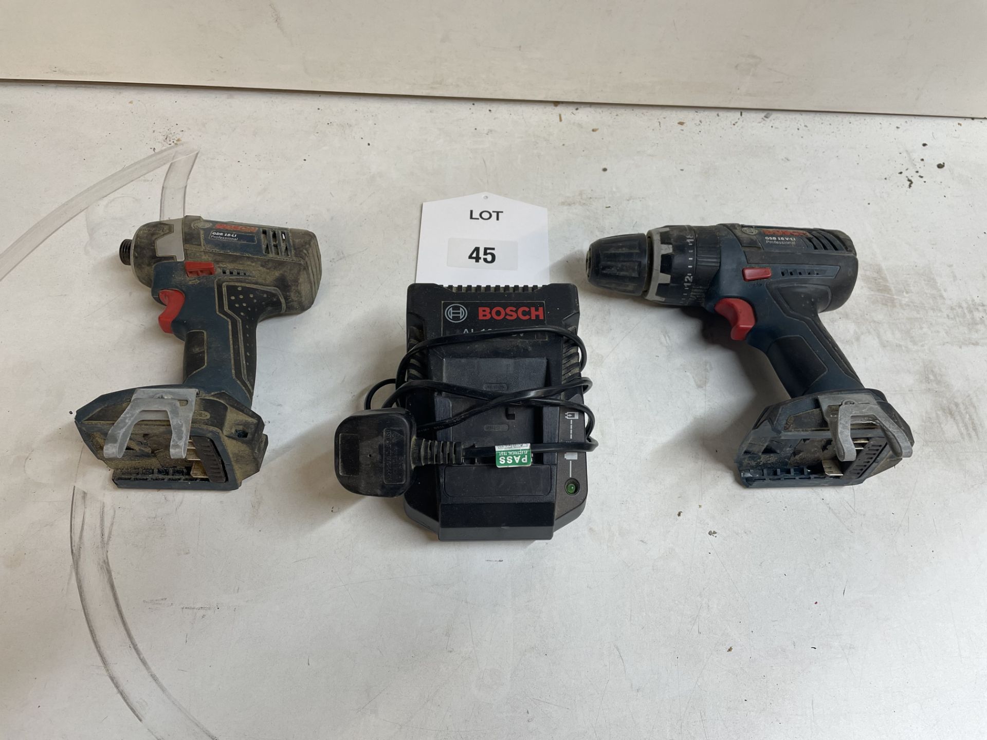 2 x Various Bosch GDR 18-LI Cordless Impact Wrench/GSB 18 V-Li Cordless Combi Drill