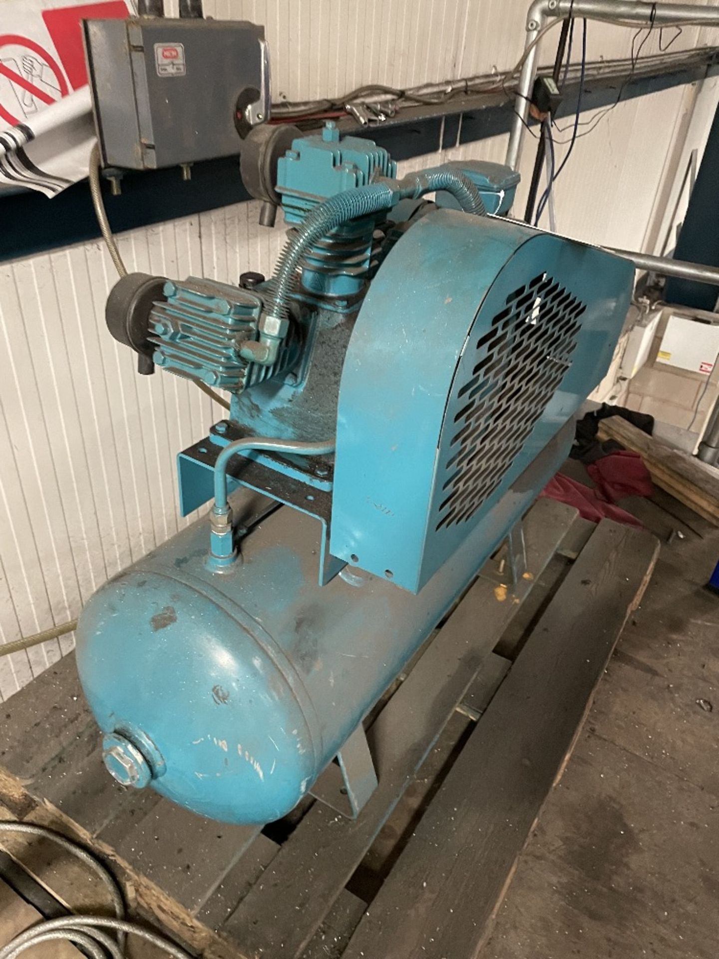 Rednal Pneumatics BSEN286 100L Air Compressor | YOM: 2010 - Image 2 of 4