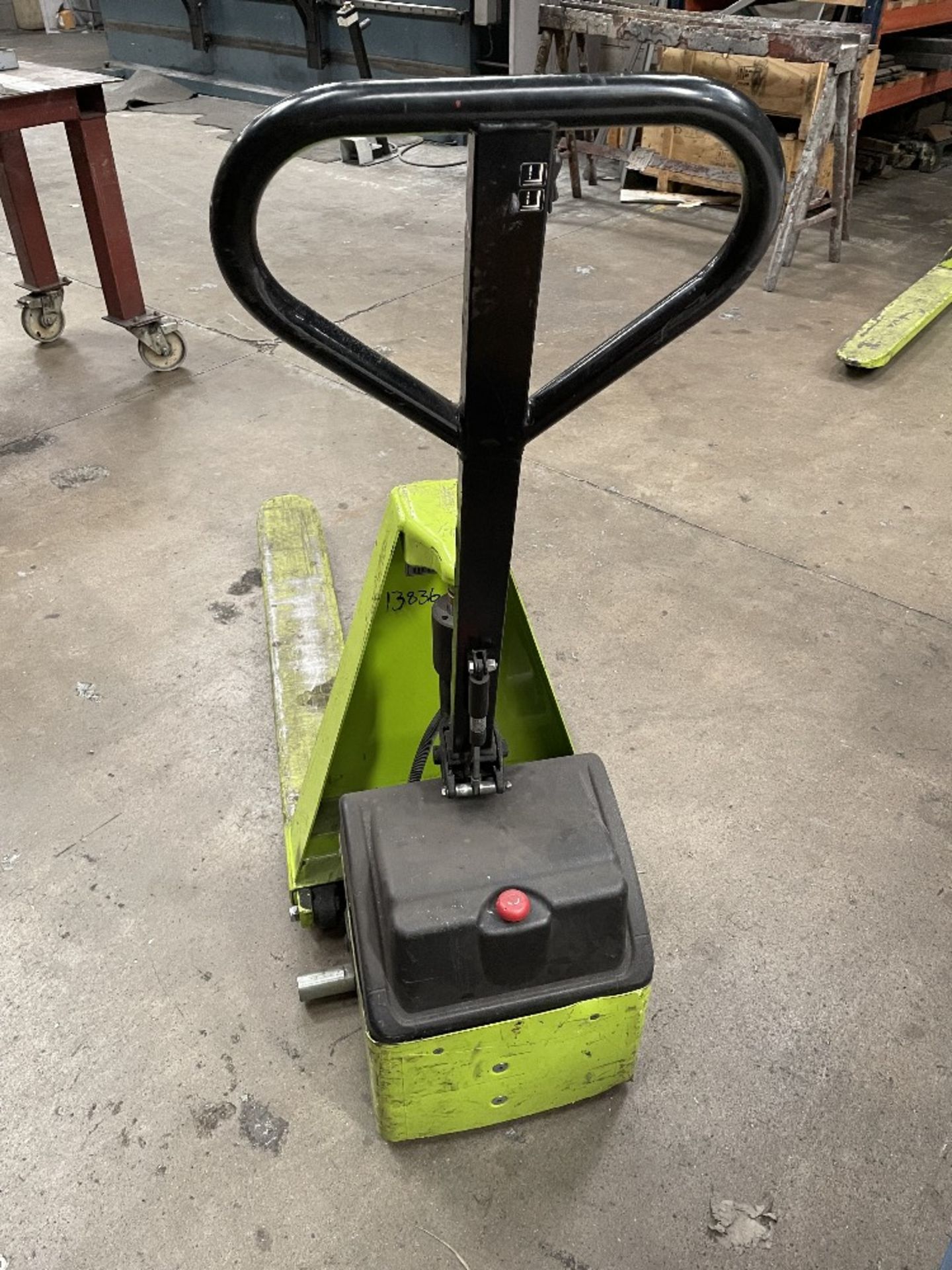 Pramac HX10E 540 Electric High Lift 1000kg Pallet Truck | YOM: 2014 - Image 2 of 4