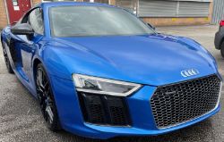 2016 AUDI R8 PLUS QUATTRO V10 S-A | Jenson Button 2016 Race worn helmet