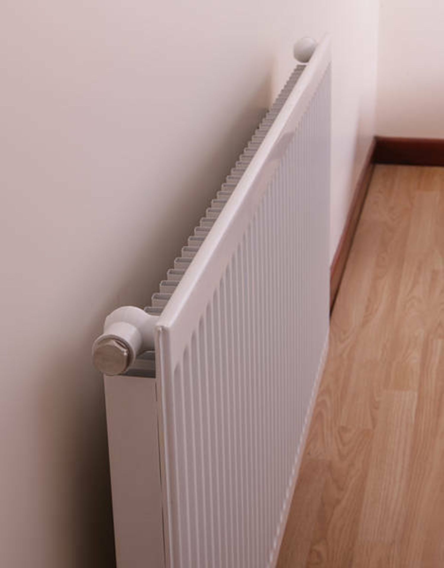 286 x Various Quinn Round Top Radiators | Single & Double Convector - Image 2 of 12