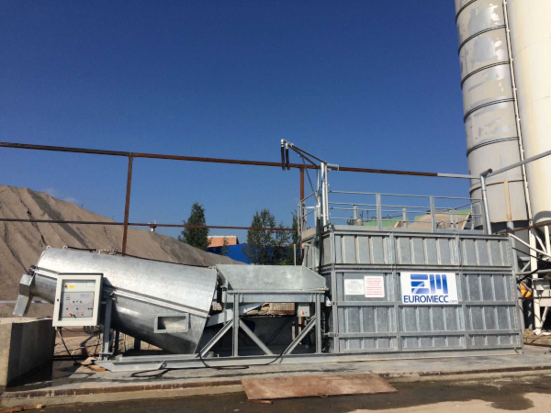 EuroMecc Euro-Wash Mobile Concrete Separator | YOM: 2016