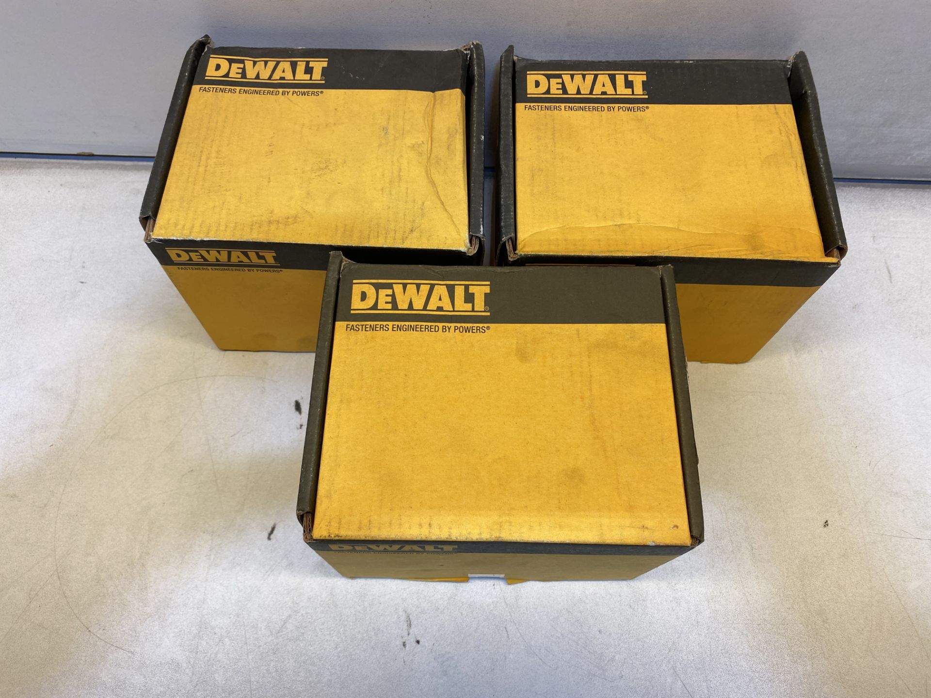 3 x DeWalt DFM1410360 BLUETIP2-BT10x100 Hex Hd ScrewBolt-ZnPlt 50pk