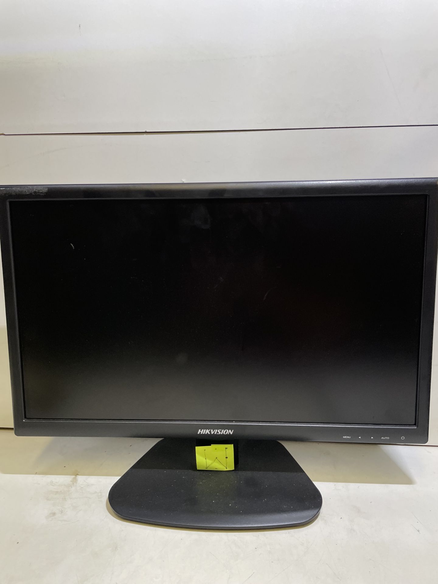 8 x Various Flatscreen Monitors | See description and photographs - Image 13 of 14