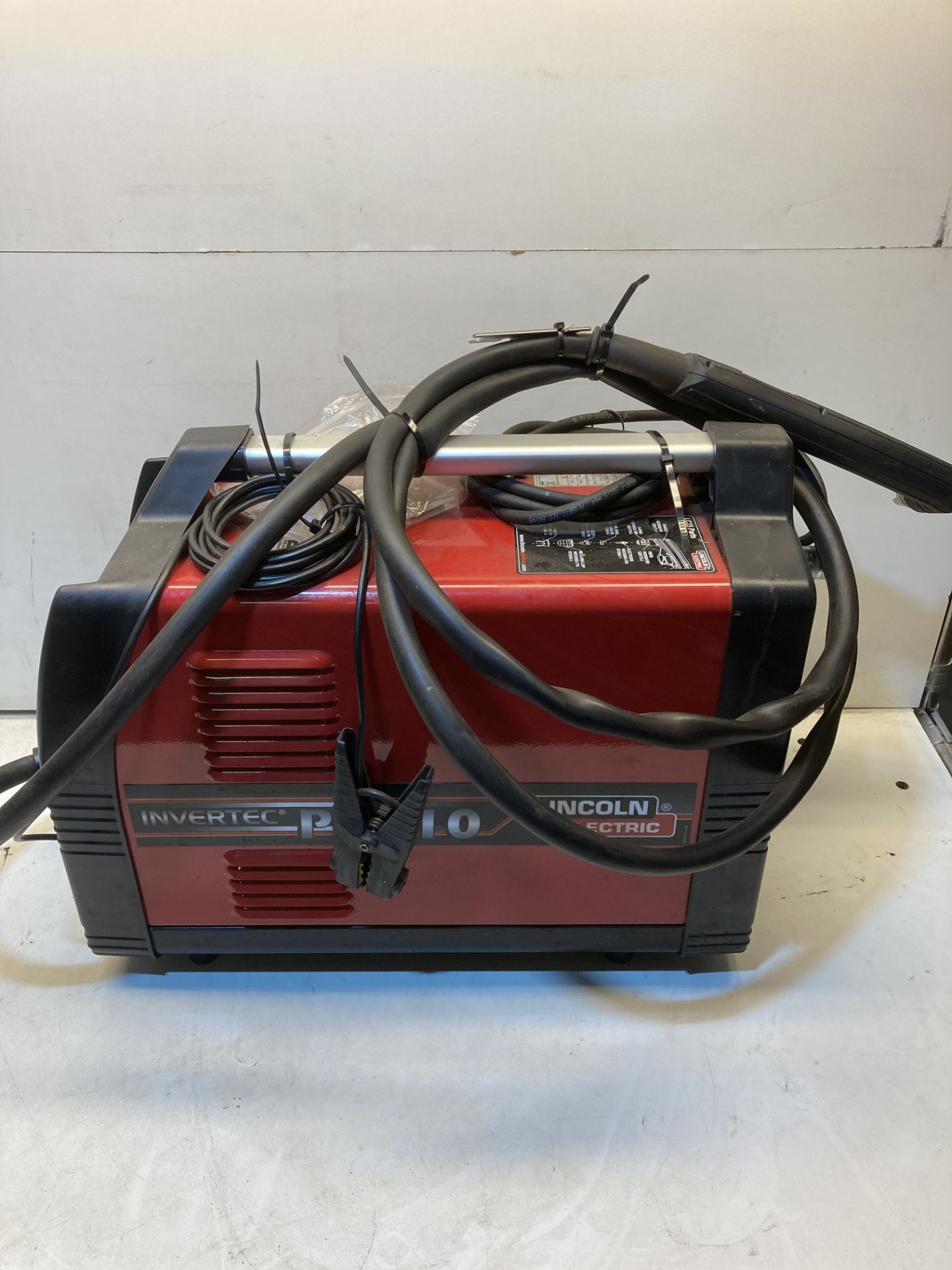 Lincoln Electric Inverter PC210 Plasma Compressor - Image 5 of 5