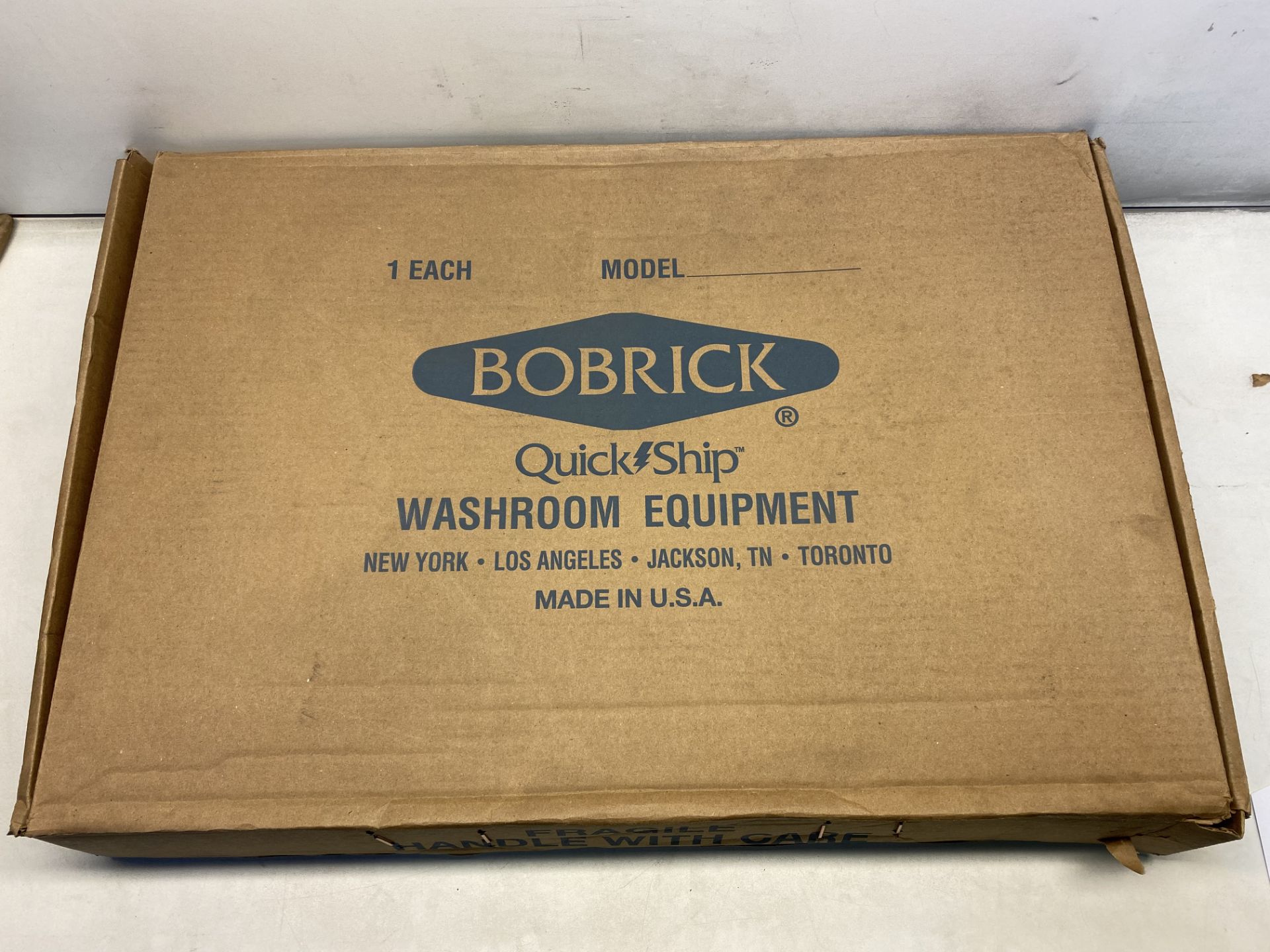 12 x Bobrick B-5806 Series Straight Grab Bar | RRP £315 - Image 4 of 4