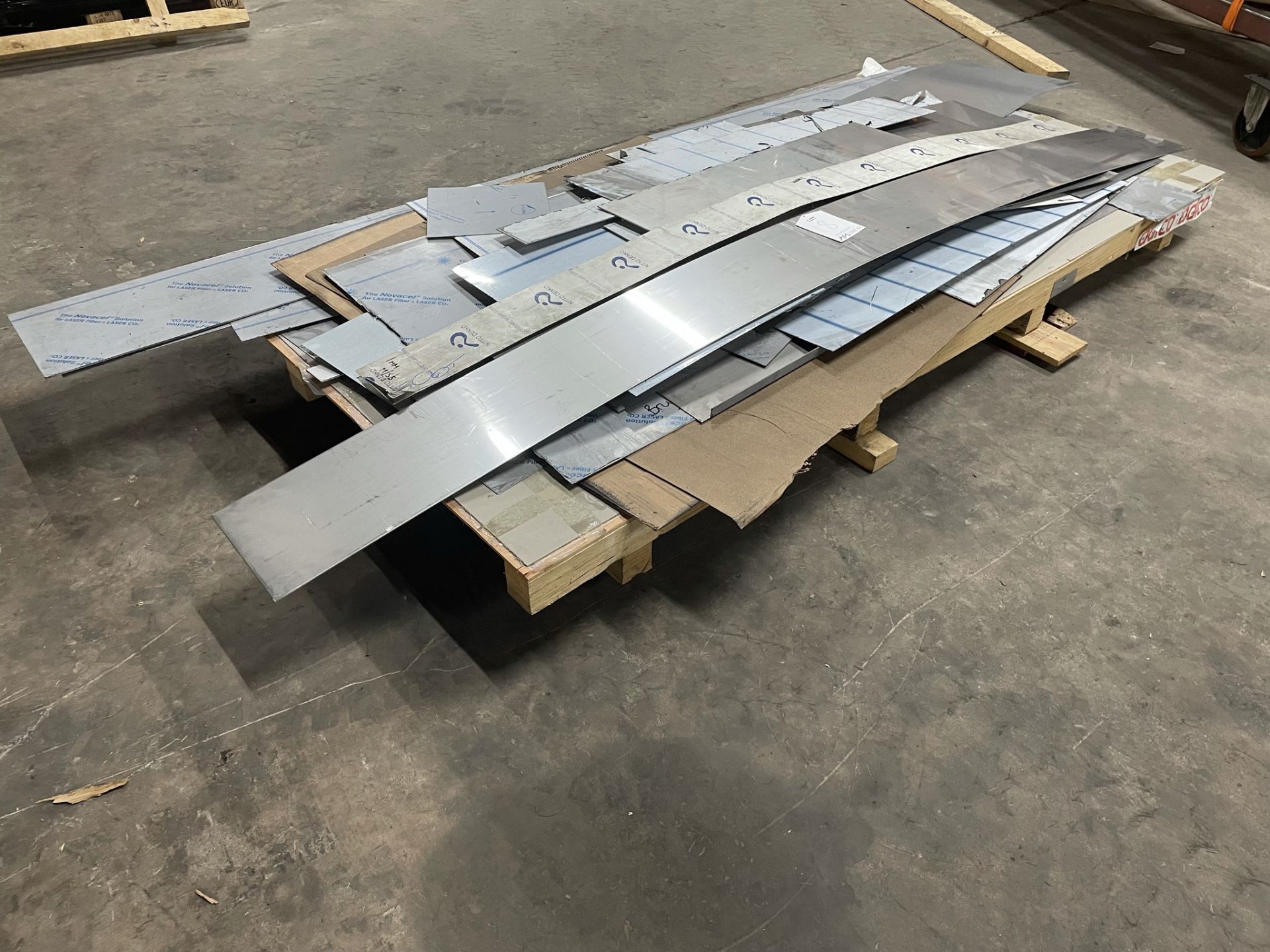 Large Quantity of Various Stainless Steel Off-Cut Pieces as per photos