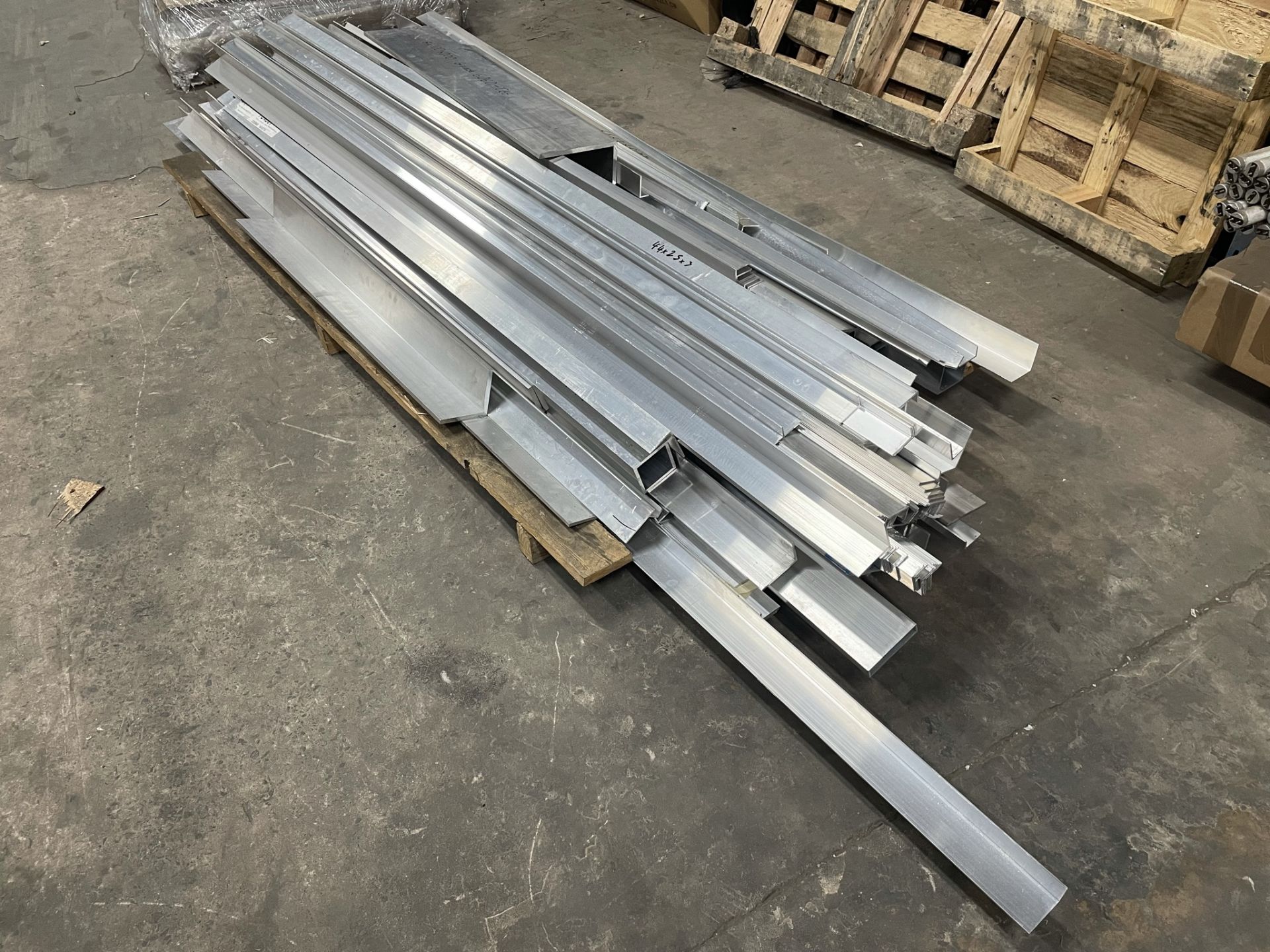 Large Quantity of Angle Aluminium Metal Stock as per Photos