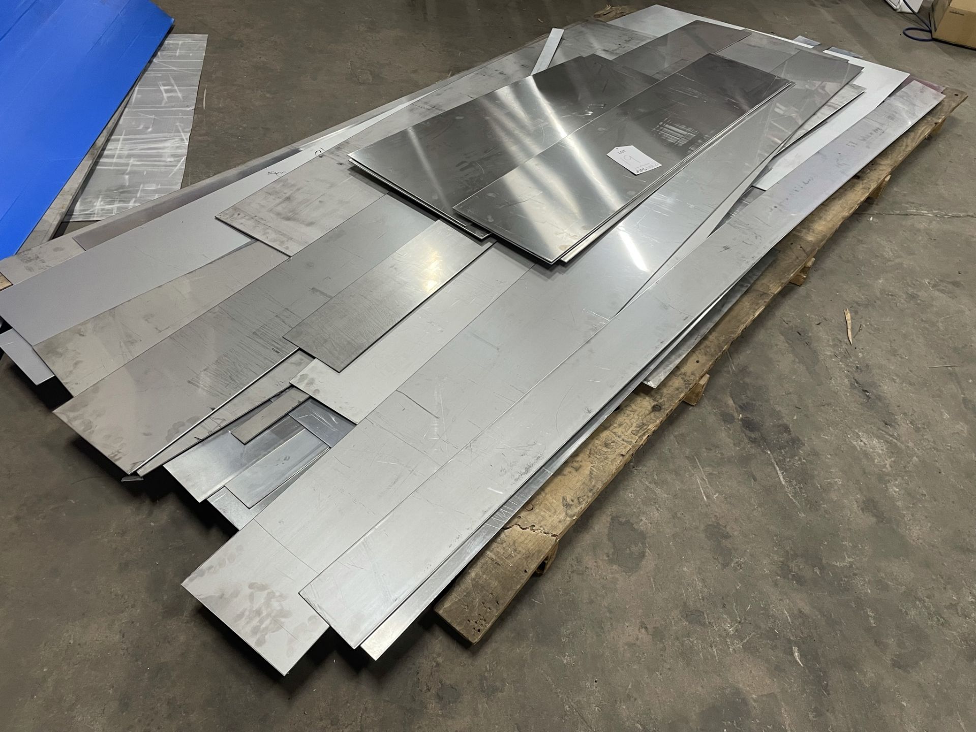 Large Quantity of Various Aluminium Off-Cut Pieces as per photos - Image 2 of 6