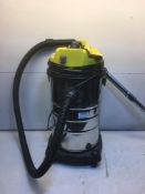 Max Blast Wet & Dry 30L Industrial Vacuum