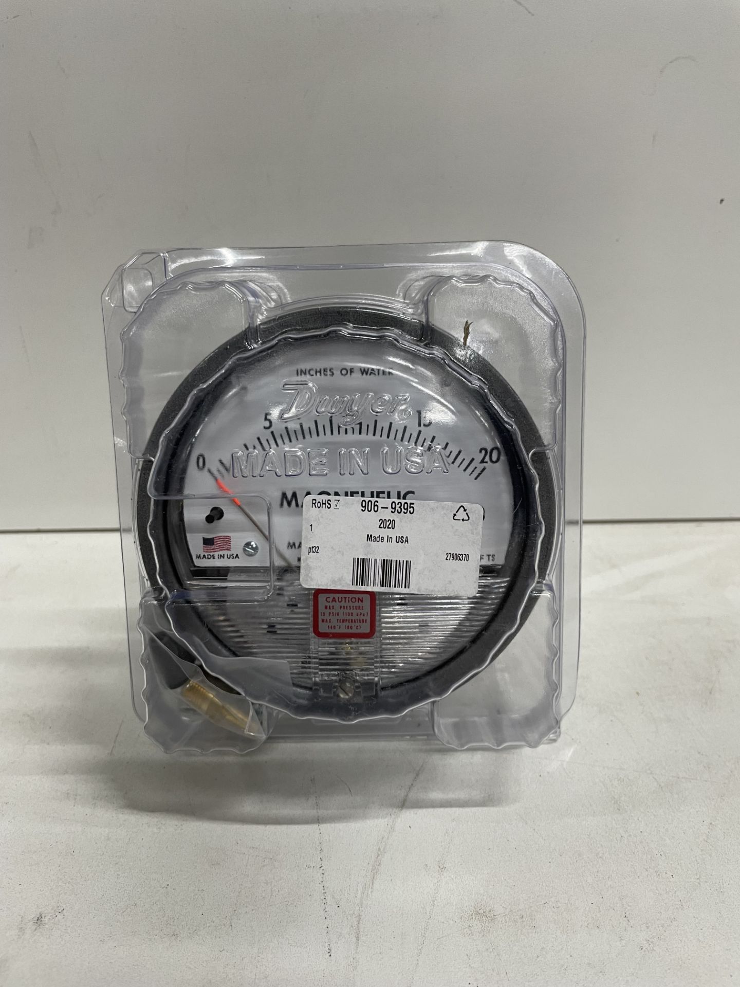 8 x Dwyer Instruments Side Entry Pressure Gauge | 0.77 psi 2020 - Image 2 of 3