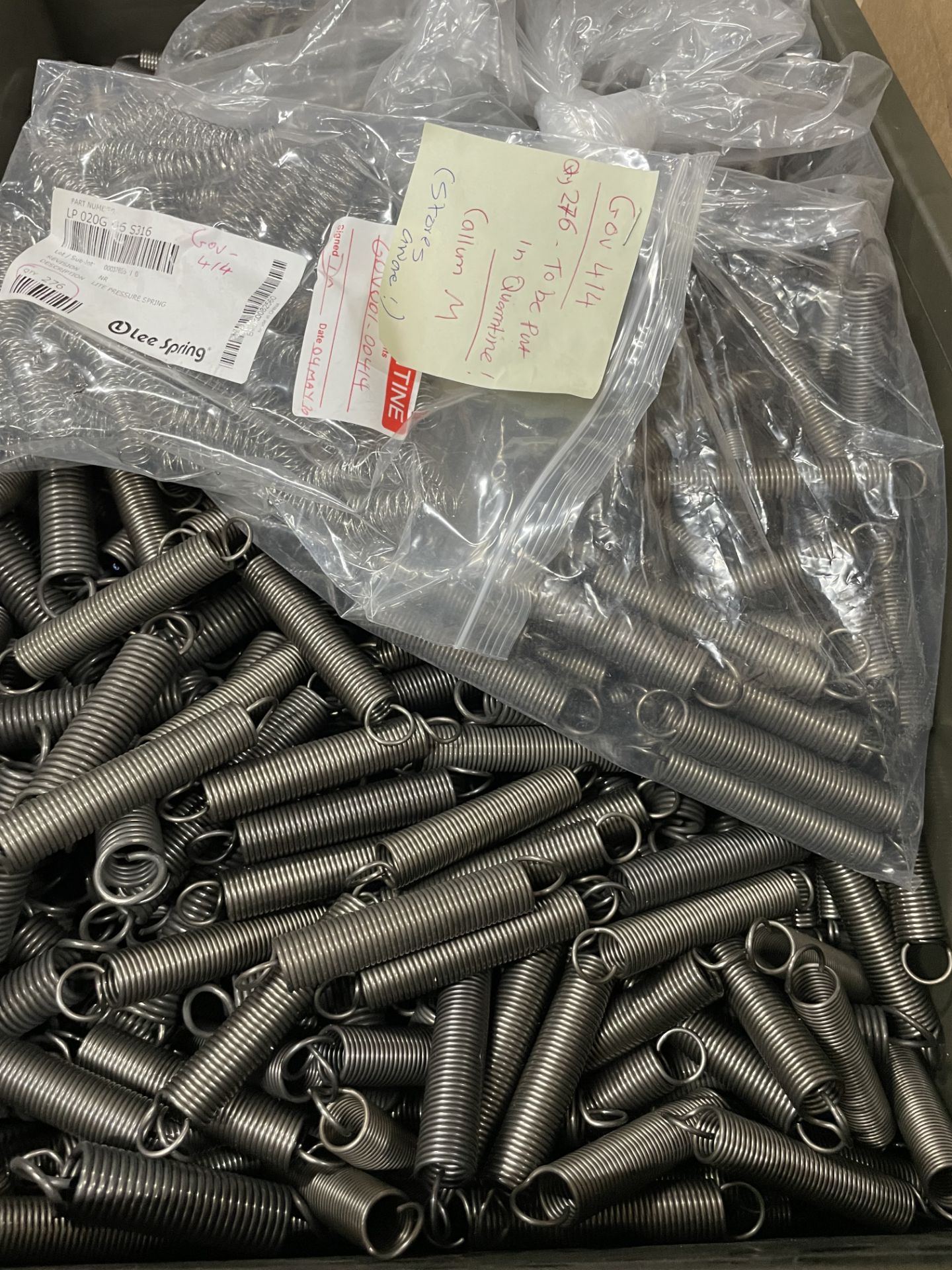 2 x Large Boxes of Springs | See pictures for more information - Image 3 of 3
