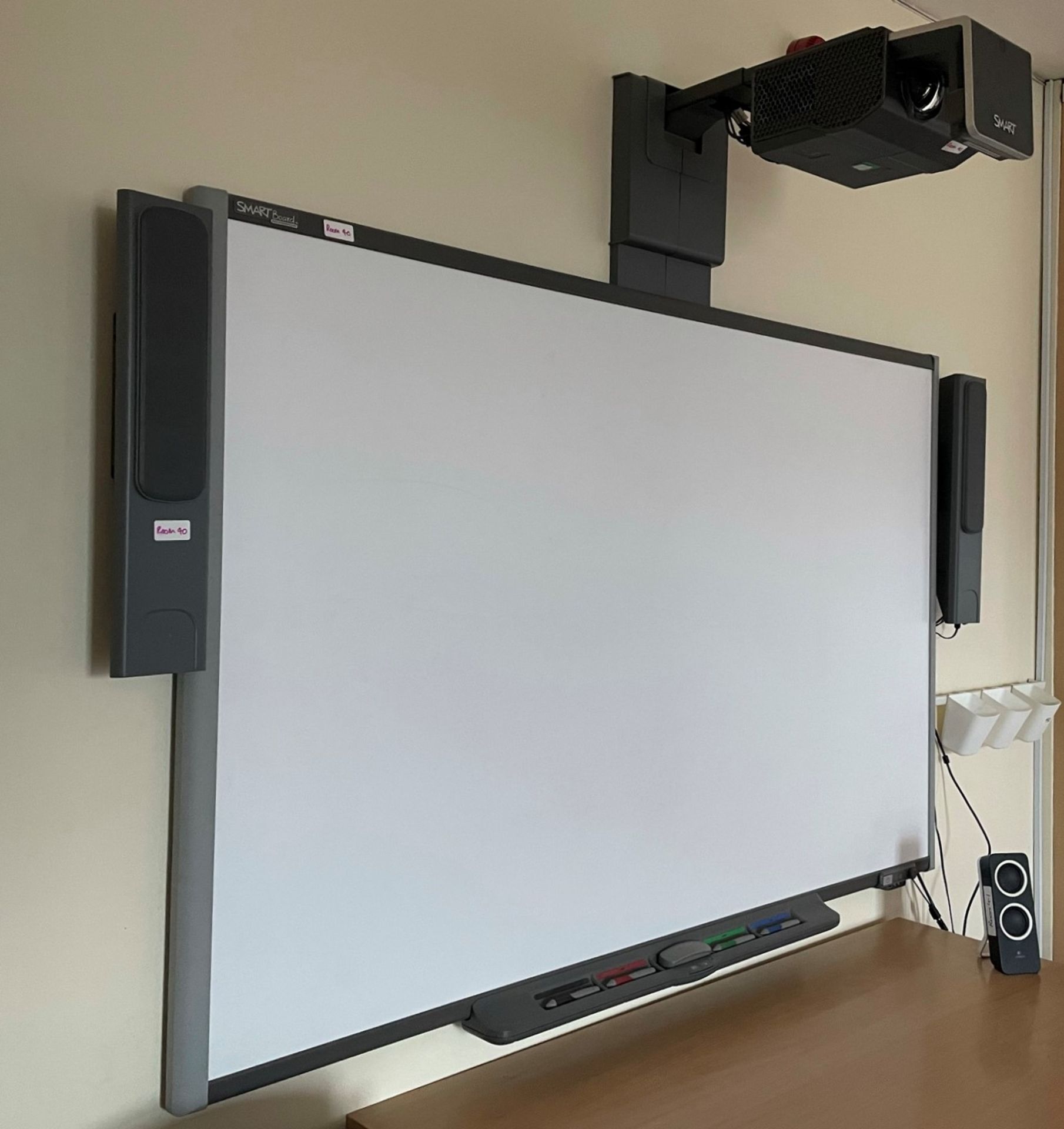 Smart TM 87" interactive whiteboard - Image 3 of 9