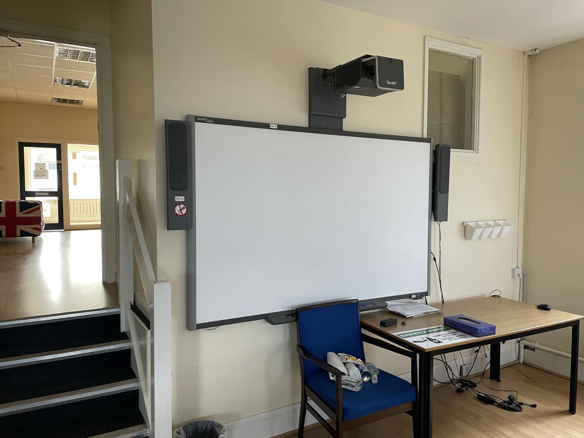 Smart TM 87" interactive whiteboard - Image 7 of 9