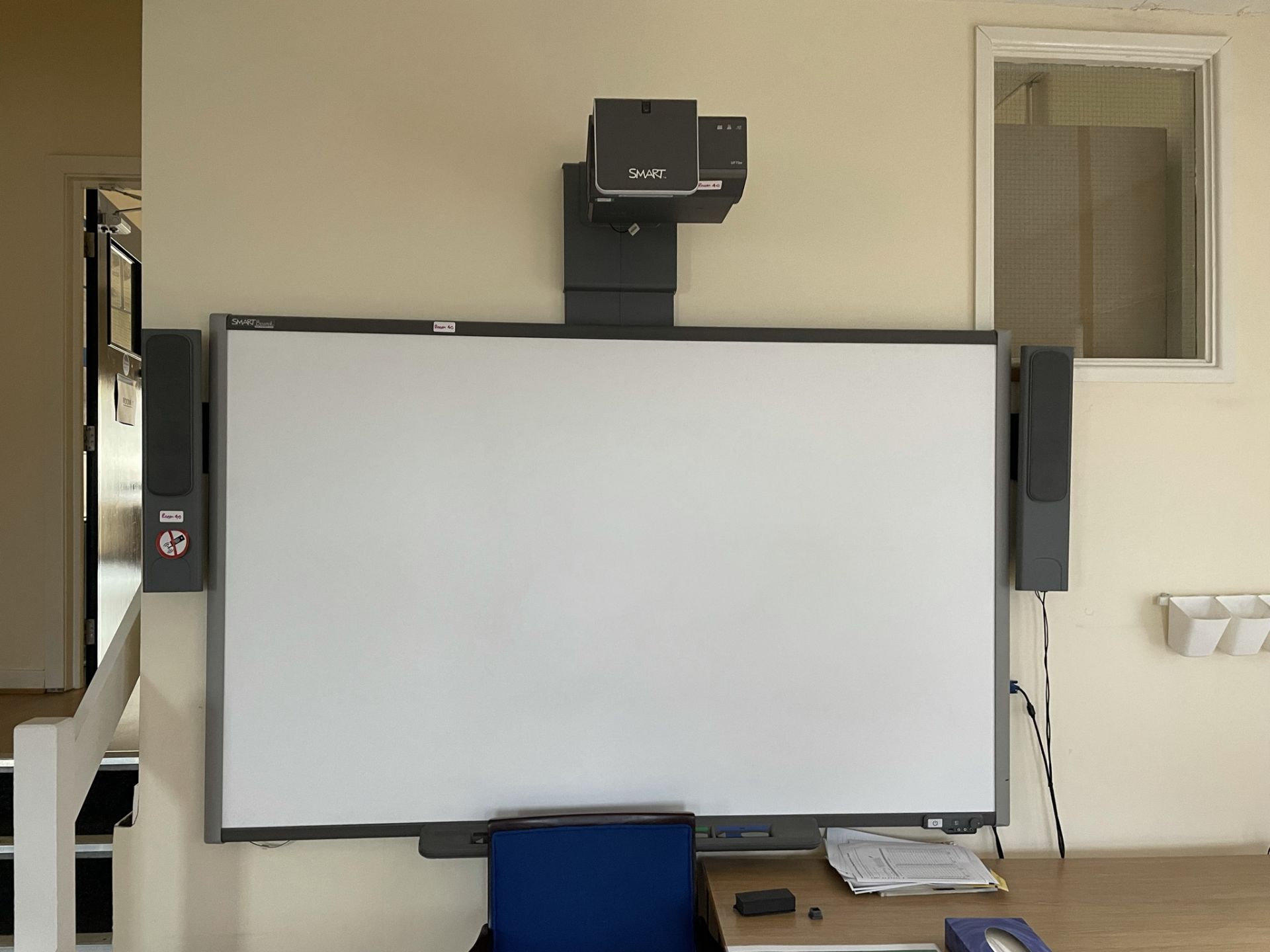 Smart TM 87" interactive whiteboard - Image 6 of 9