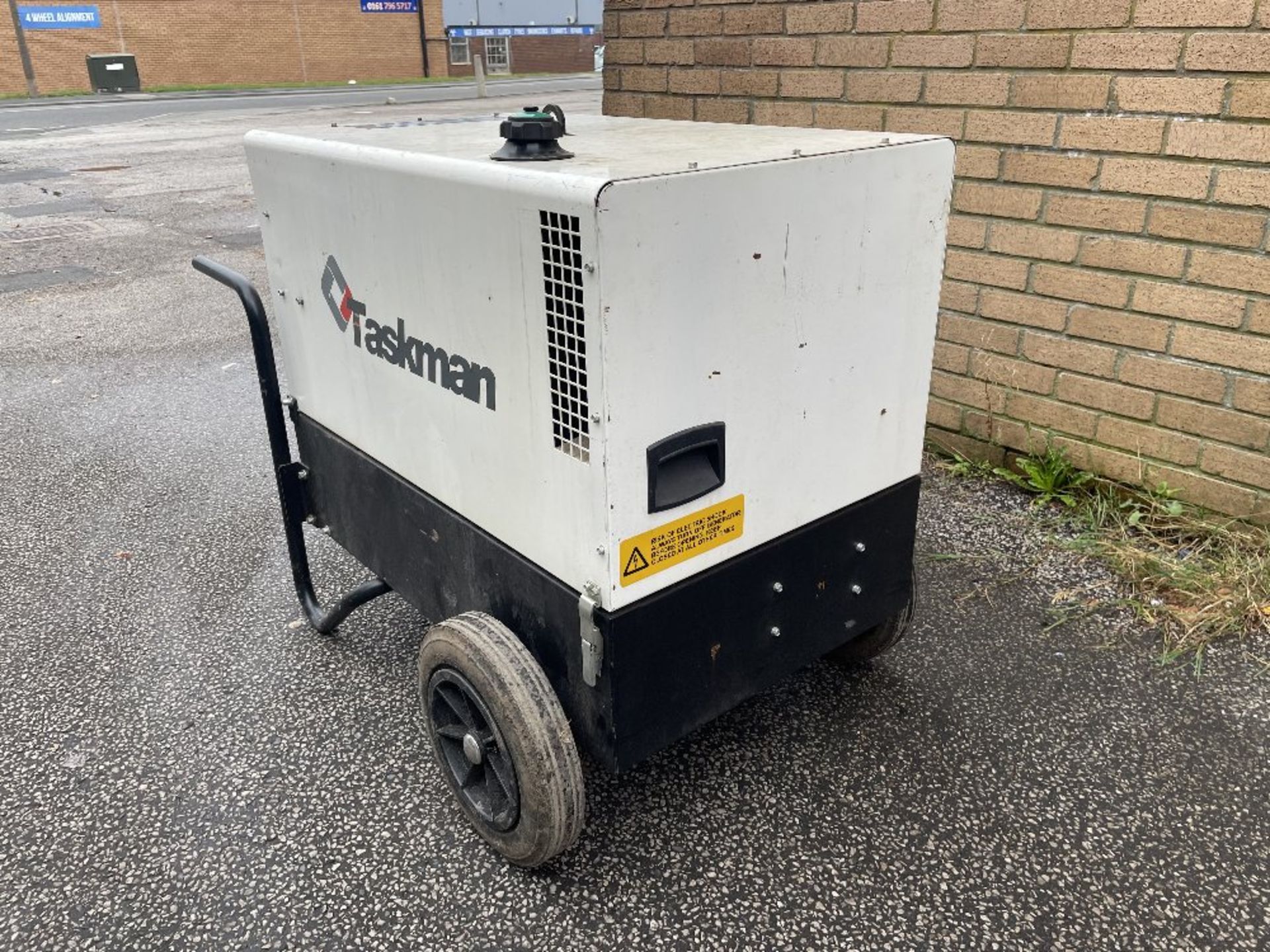 Taskman JMG6000SSD Diesel Generator w/ 5 x Sockets | YOM: 2018 - Image 2 of 6