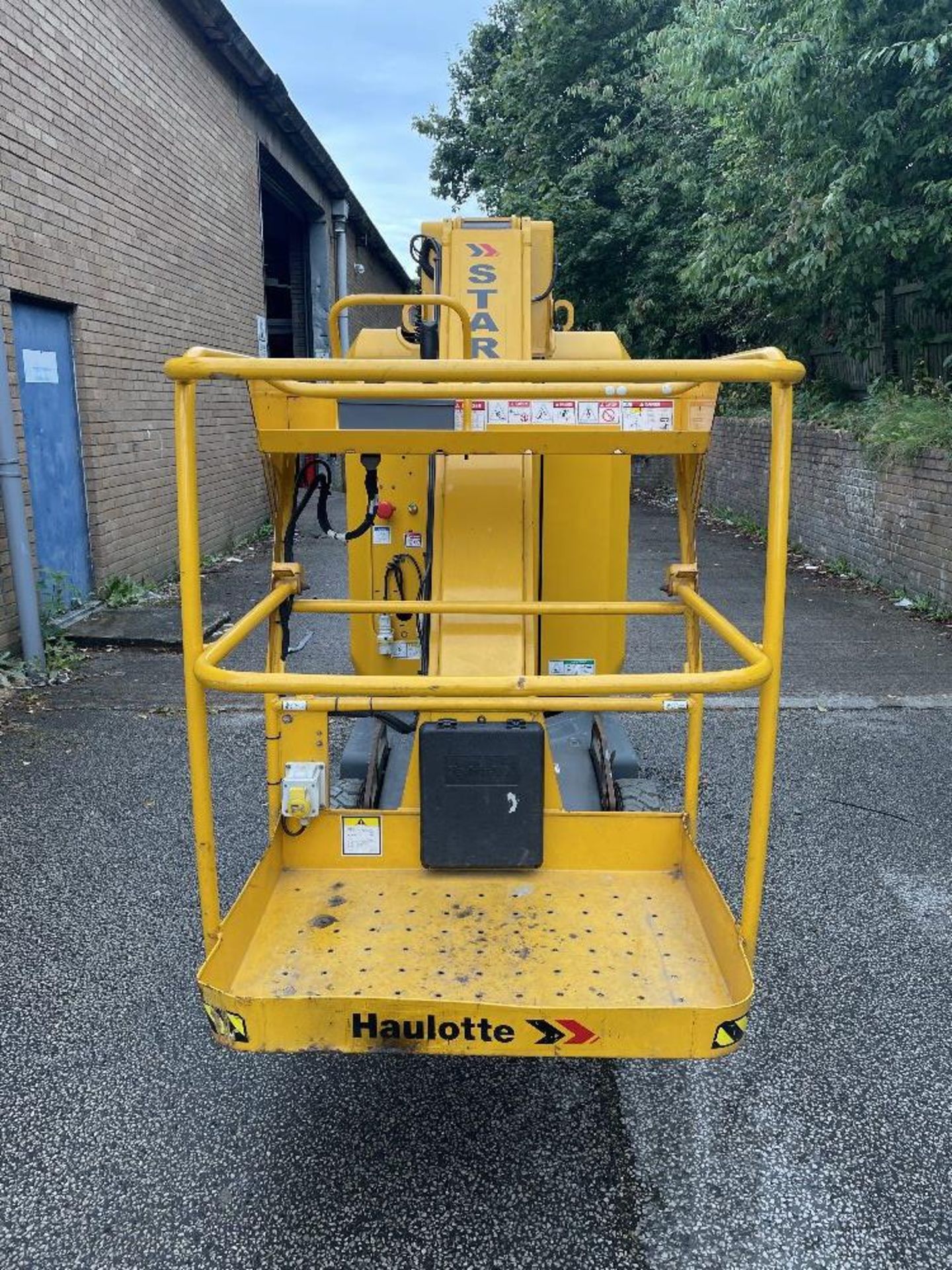 Haulotte STAR10 Electric Mast Platform Lift | YOM: 2018 | 133 Hours - Image 2 of 9