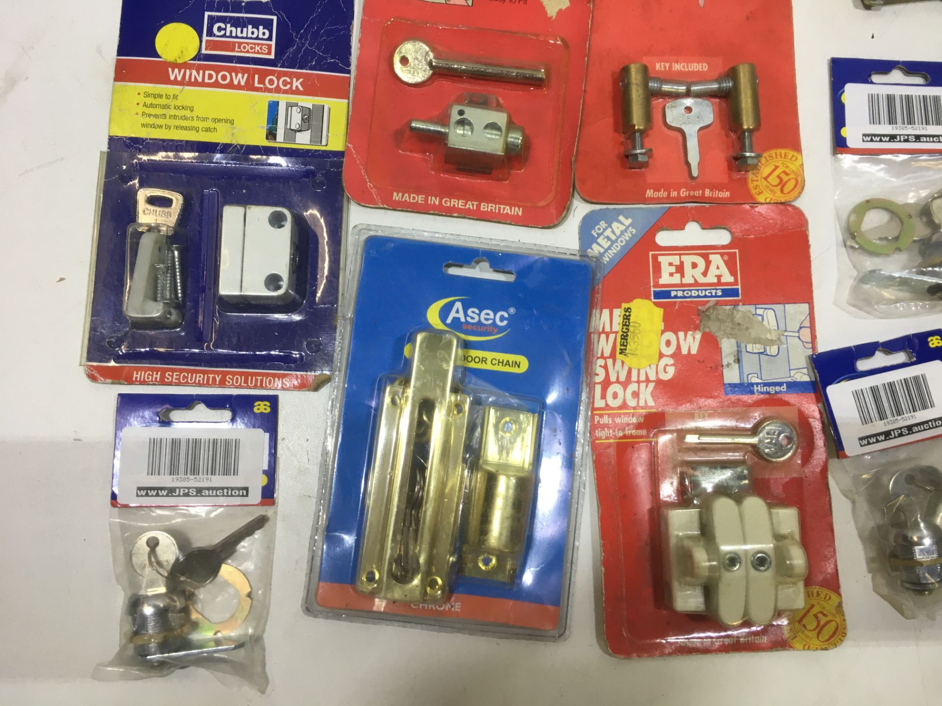 20 x Various Home Security Kits | Window Locks | Padlocks | Door Chains - Image 3 of 5