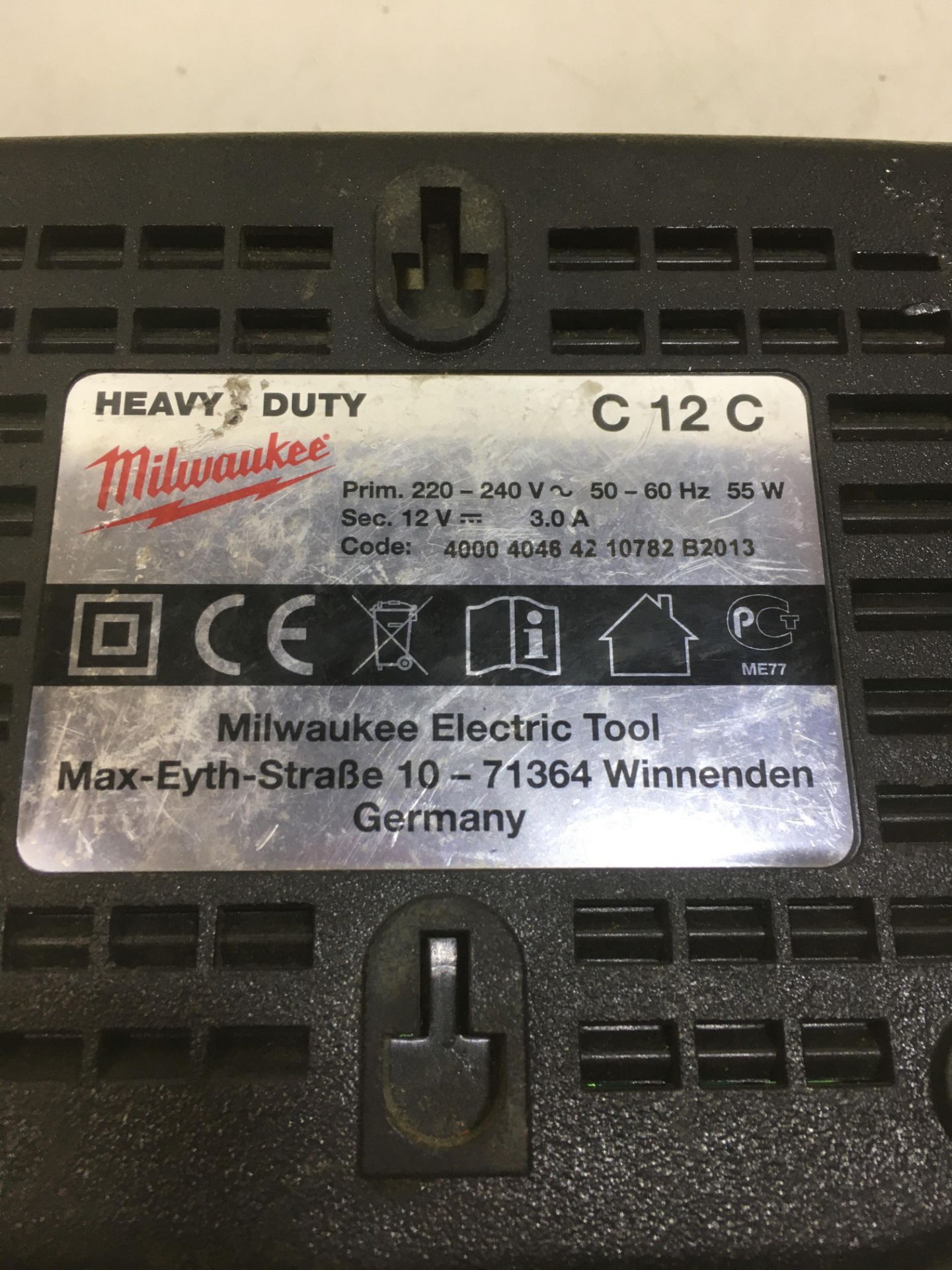 Milwaukee C12C 12V Li-Ion Battery Charger - Image 3 of 3