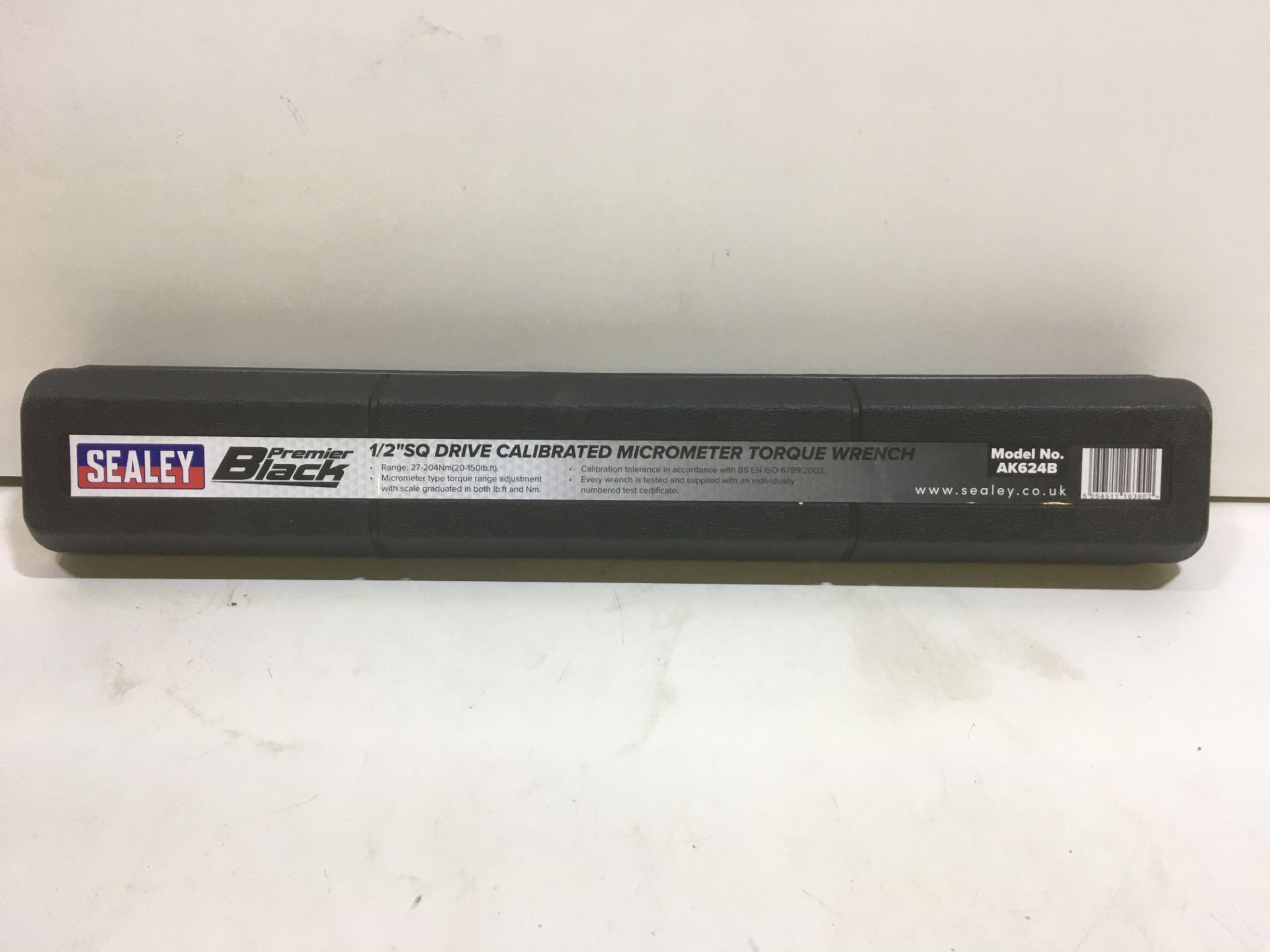 Sealey AK624B Micrometre Torque Wrench 1/2in Sq. Drive Calibrated Black Series - Image 2 of 3