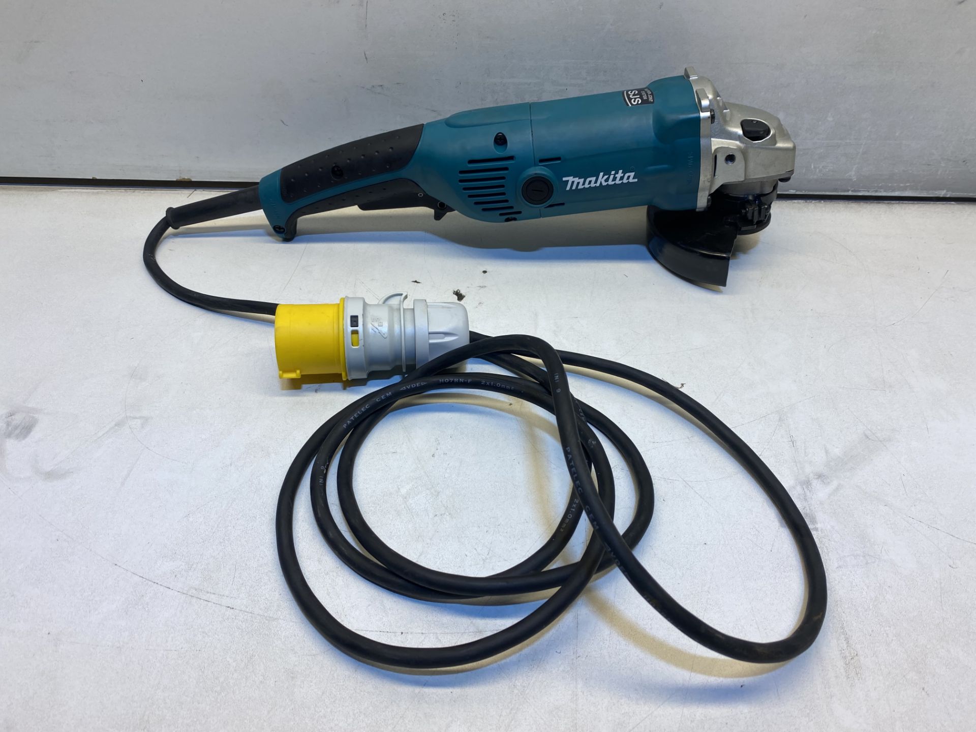 MAKITA GA5021 110v Angle grinder - 5" (125mm)