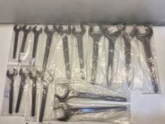 16 x Various Sized Wrenches As Seen In Pictures