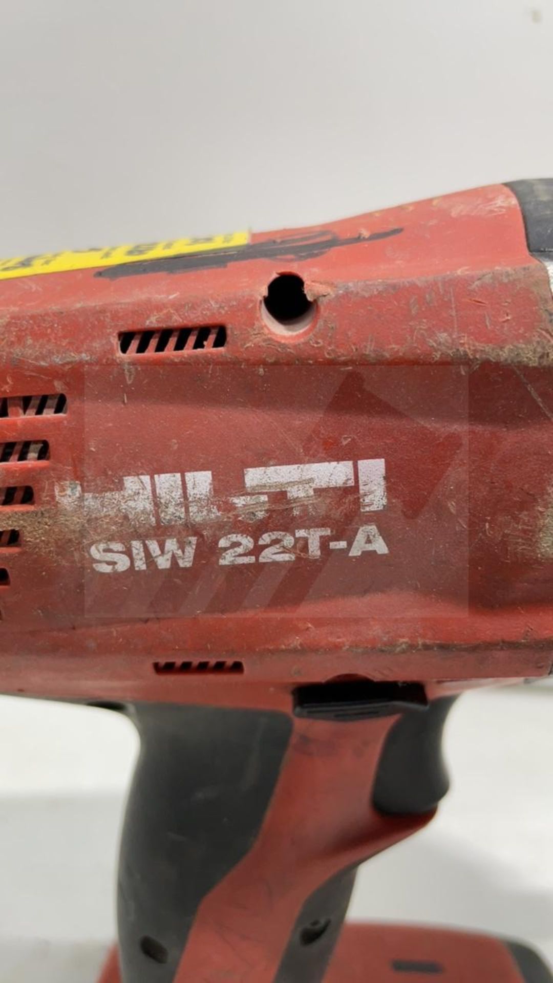 SIW 22T-A 1/2" CORDLESS IMPACT WRENCH - Image 2 of 5