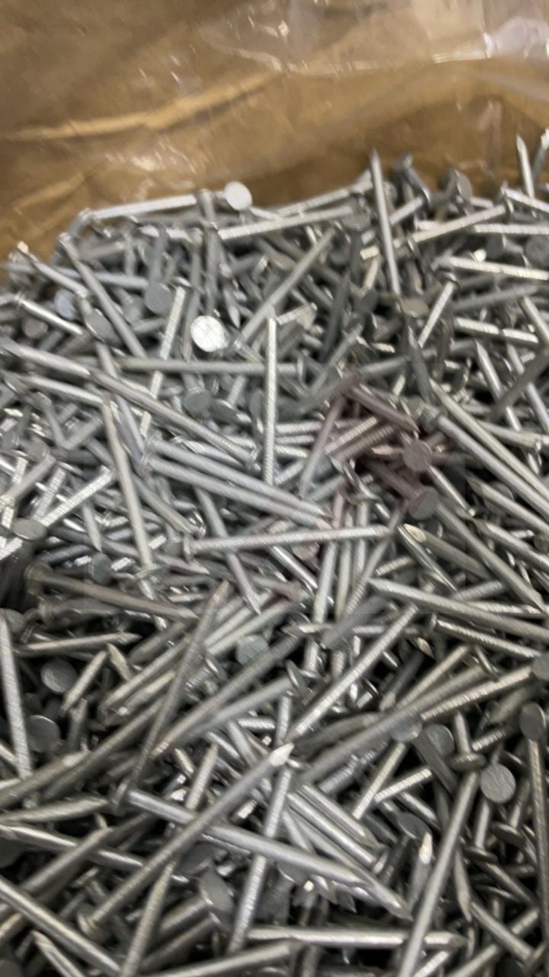 Box of nails | 40mm | Galvanised - Image 2 of 4