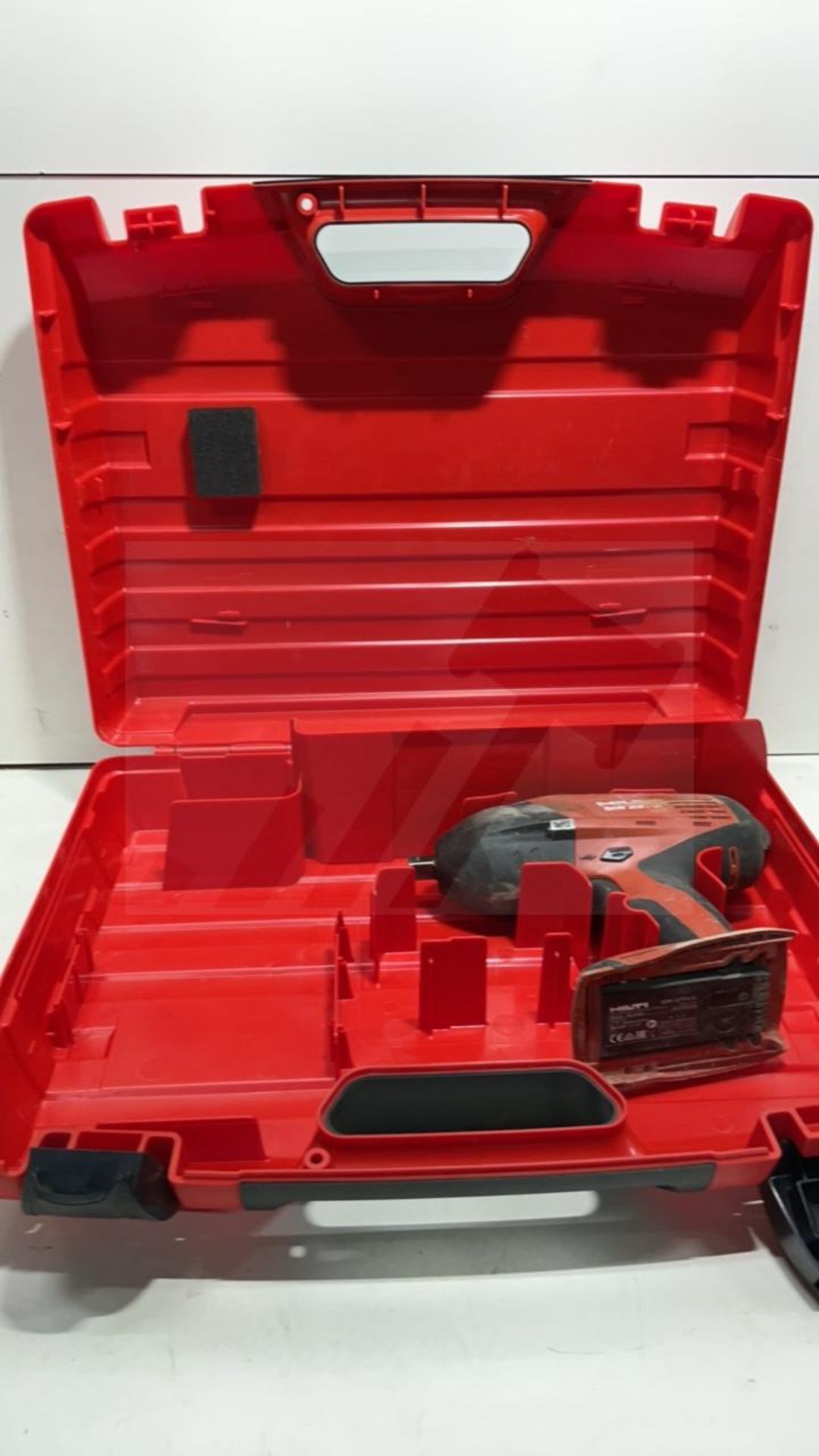 HILTI SIW 22T-A 1/2" Cordless Impact Wrench