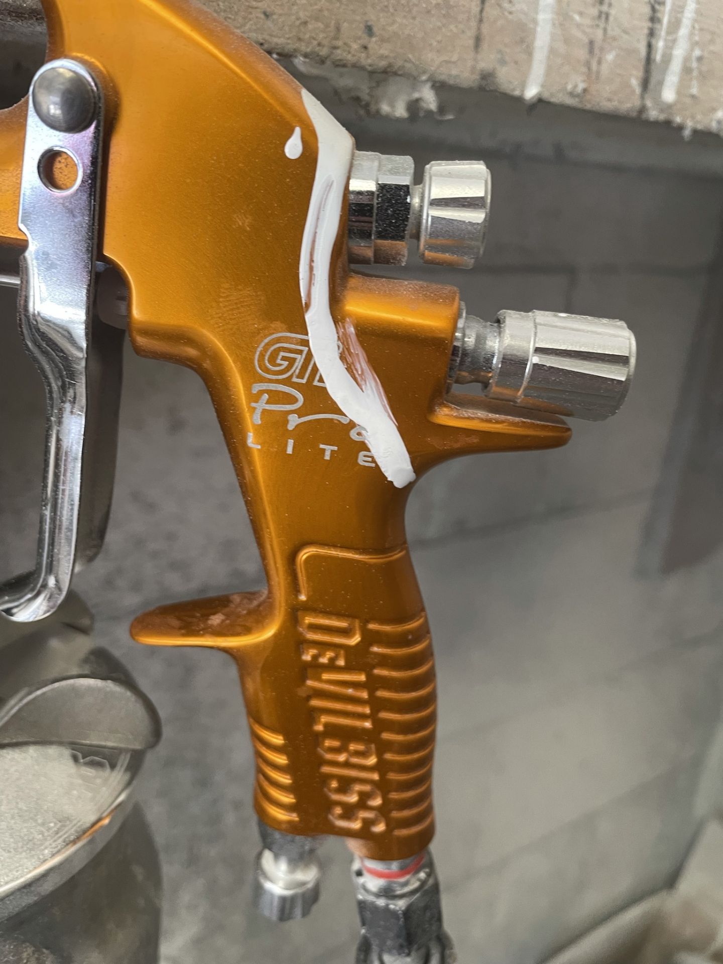 Devilbiss GTi Pro Lite Spray Gun - Image 2 of 2