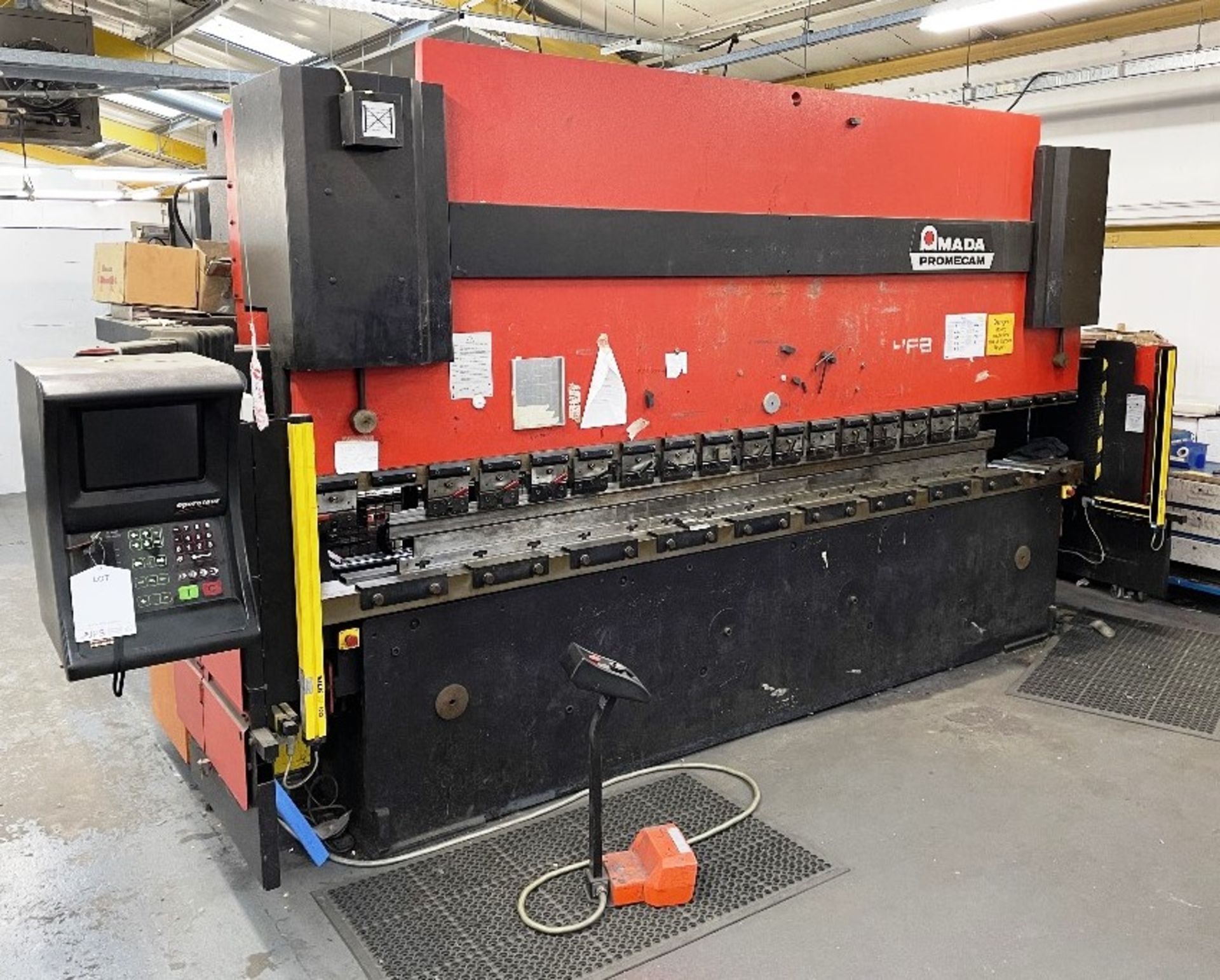 Amada Promecam HFB125-40 Pressbrake w/ Tooling | YOM: 1998