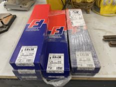 7 x Boxes of Fixings & Fasteners Collated Drywall Phillips Screws 3.9 x 38mm