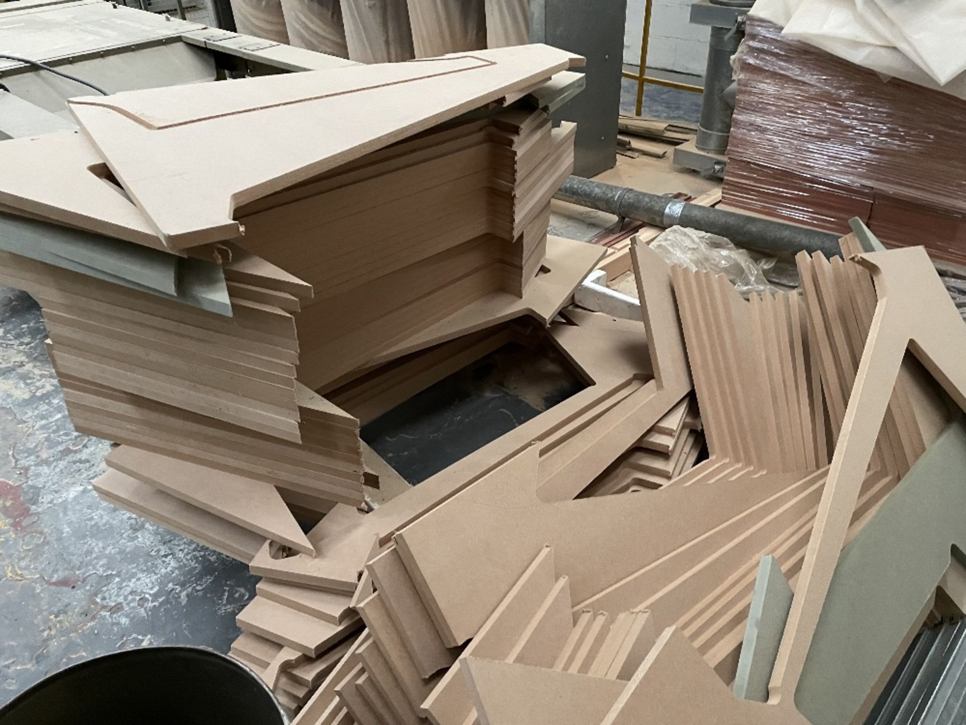 Large Quantity of Wood Stock & Off Cuts - As Pictured - Image 9 of 13