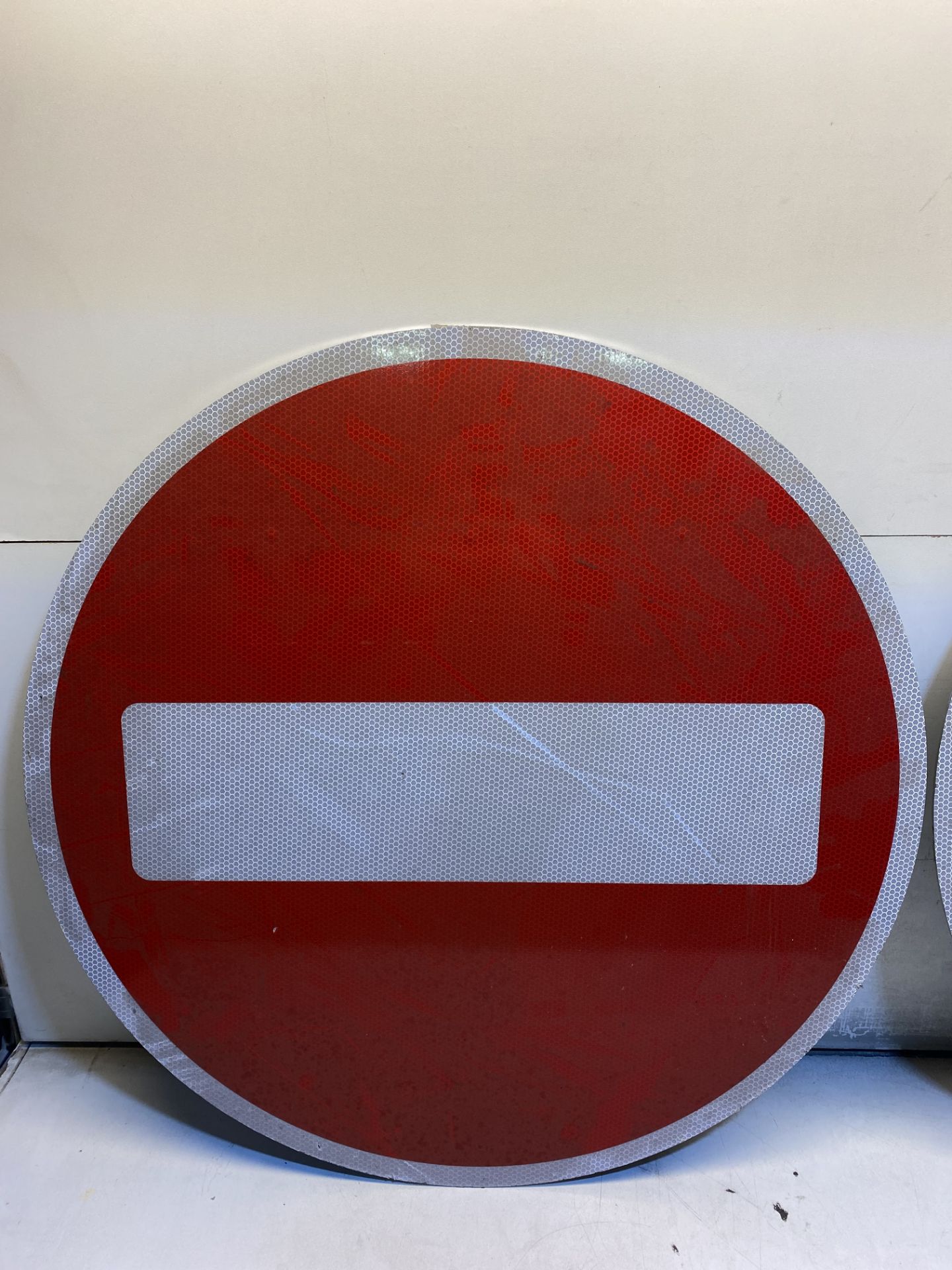 2 x Metal No Entry Signs - Image 2 of 2