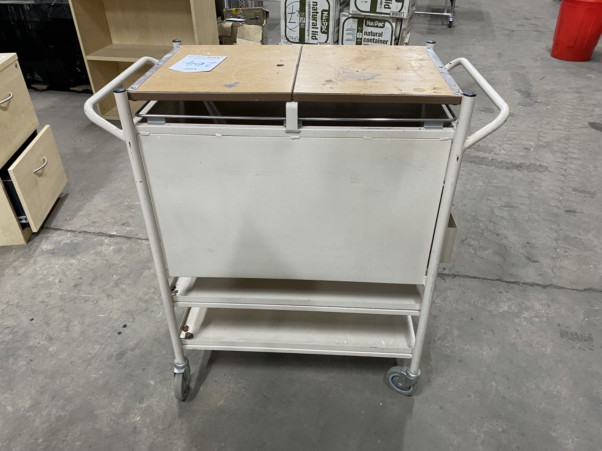 Metal Mobile Trolley w/2 Shelves - Image 3 of 3