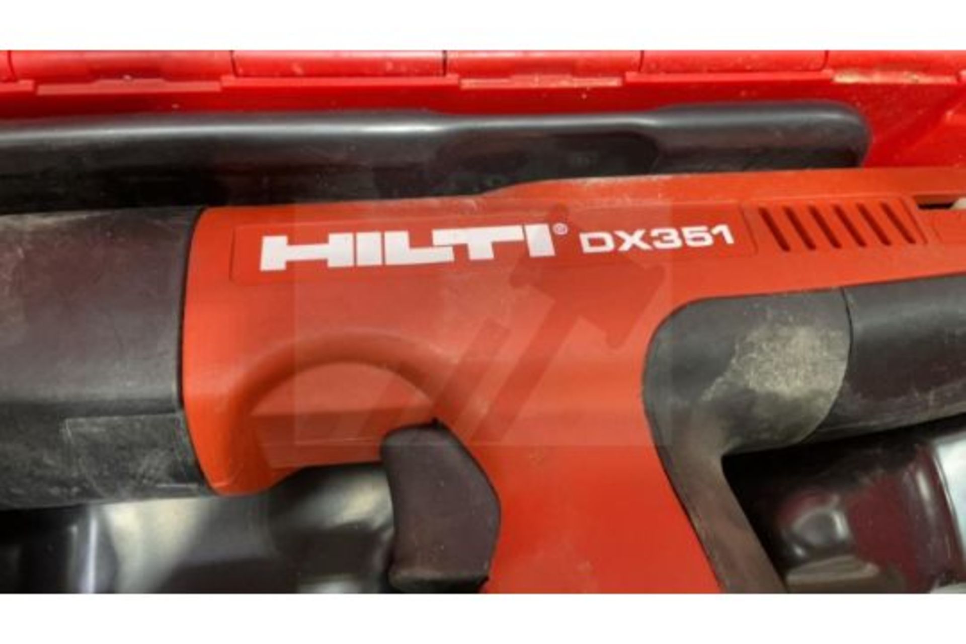 HILTI DX 351 POWER-ACTUATED TOOL - Image 3 of 7