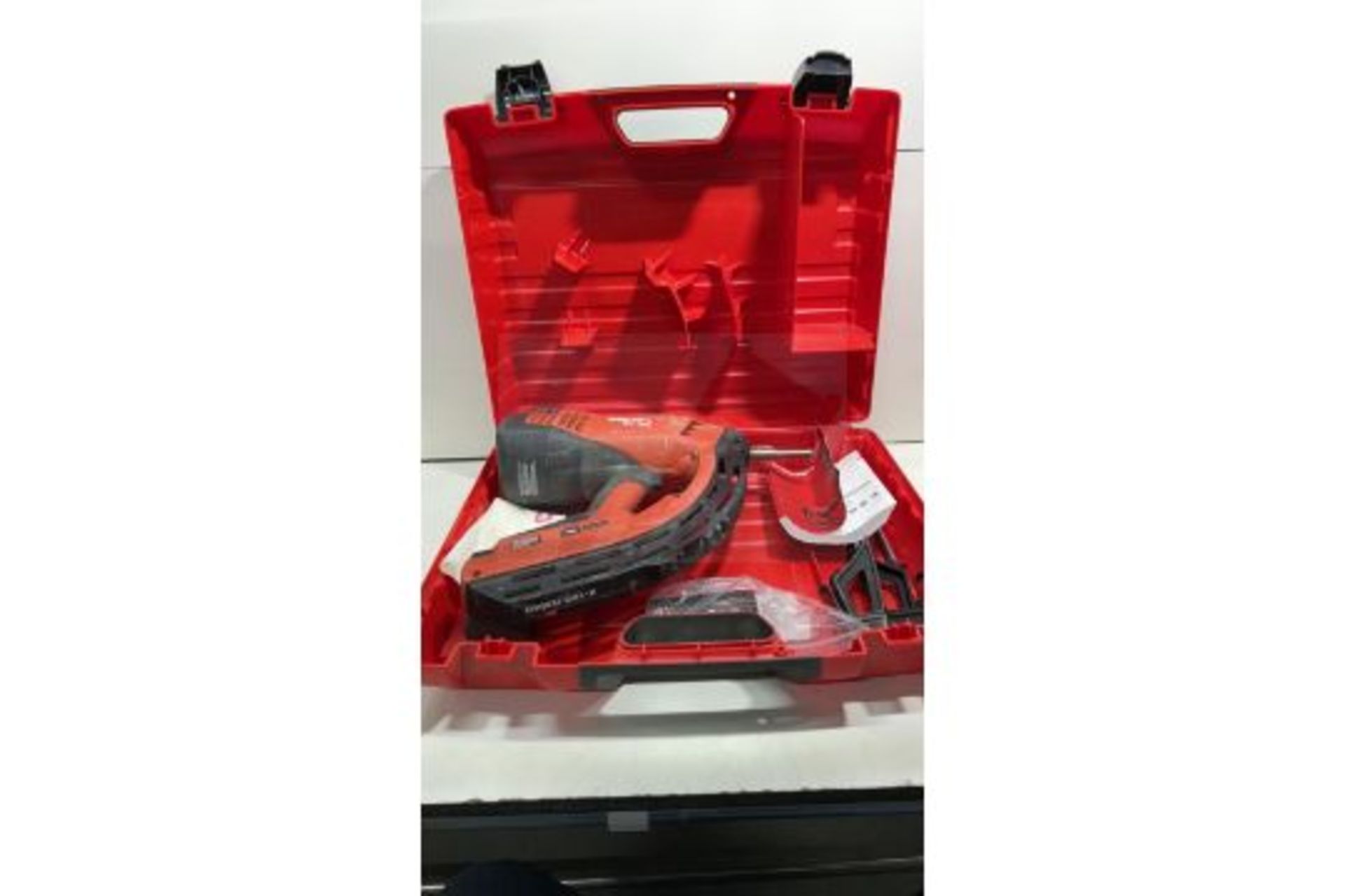 HILTI GX120 Gas Nailer w/Single Power Source for Metal Track, Electrical, Mechanical & Building Cons