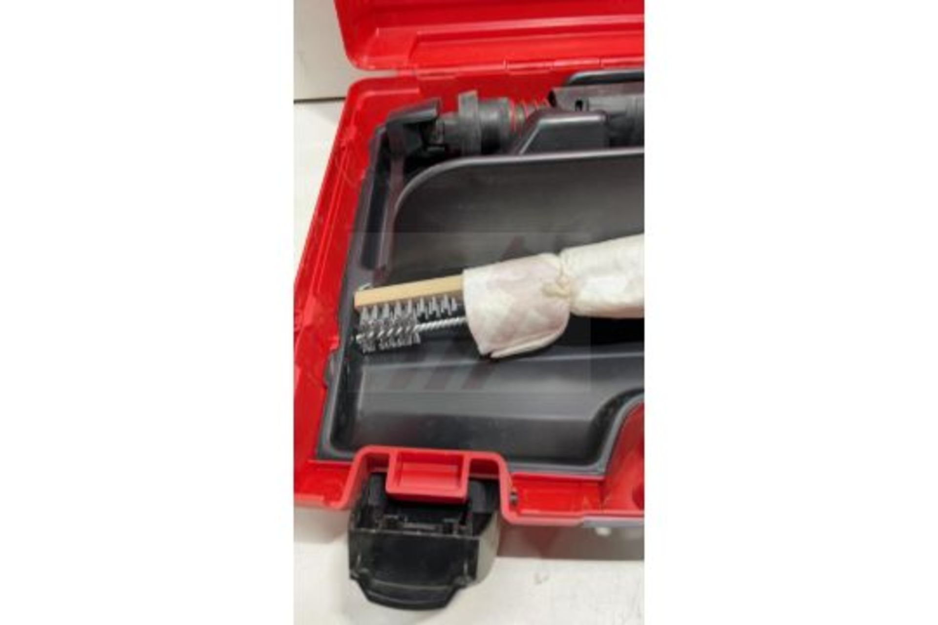 HILTI DX 351 POWER-ACTUATED TOOL - Image 6 of 7