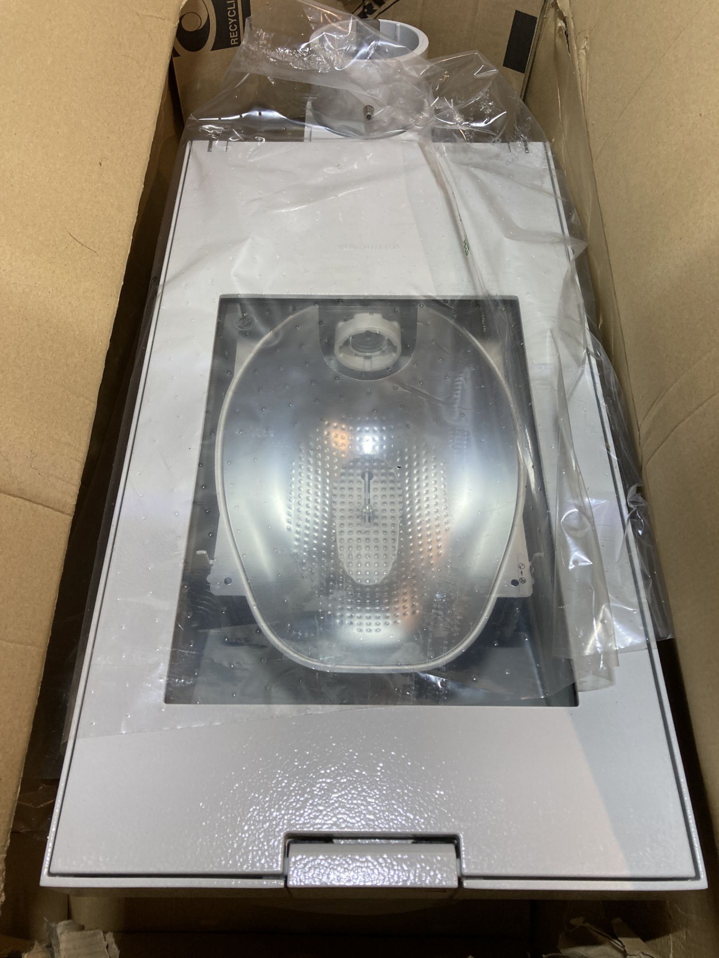 4 x Trilux Lighting 9611/50 70 HST K Street Lamps (NO BULBS)