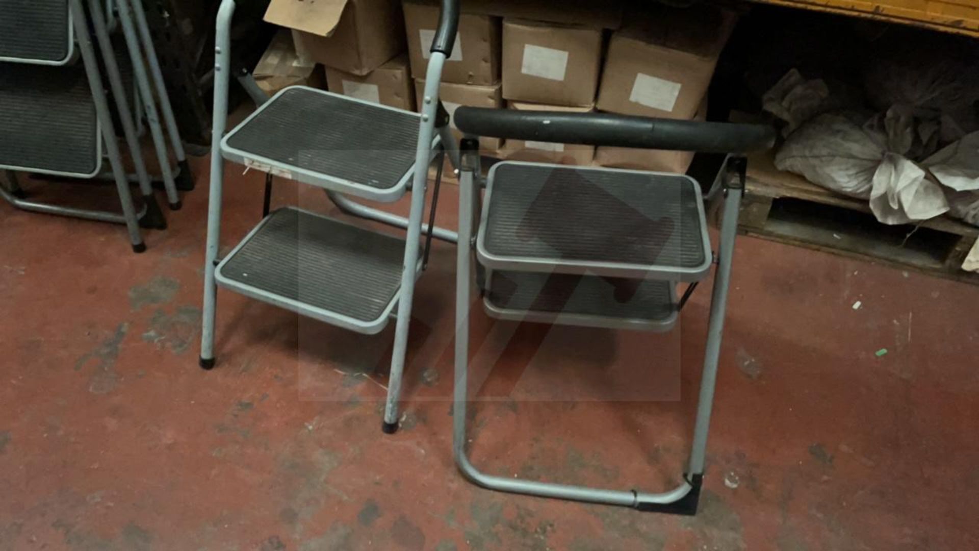 2 x 2 rise step stools 150 Kg capacity - Image 3 of 3