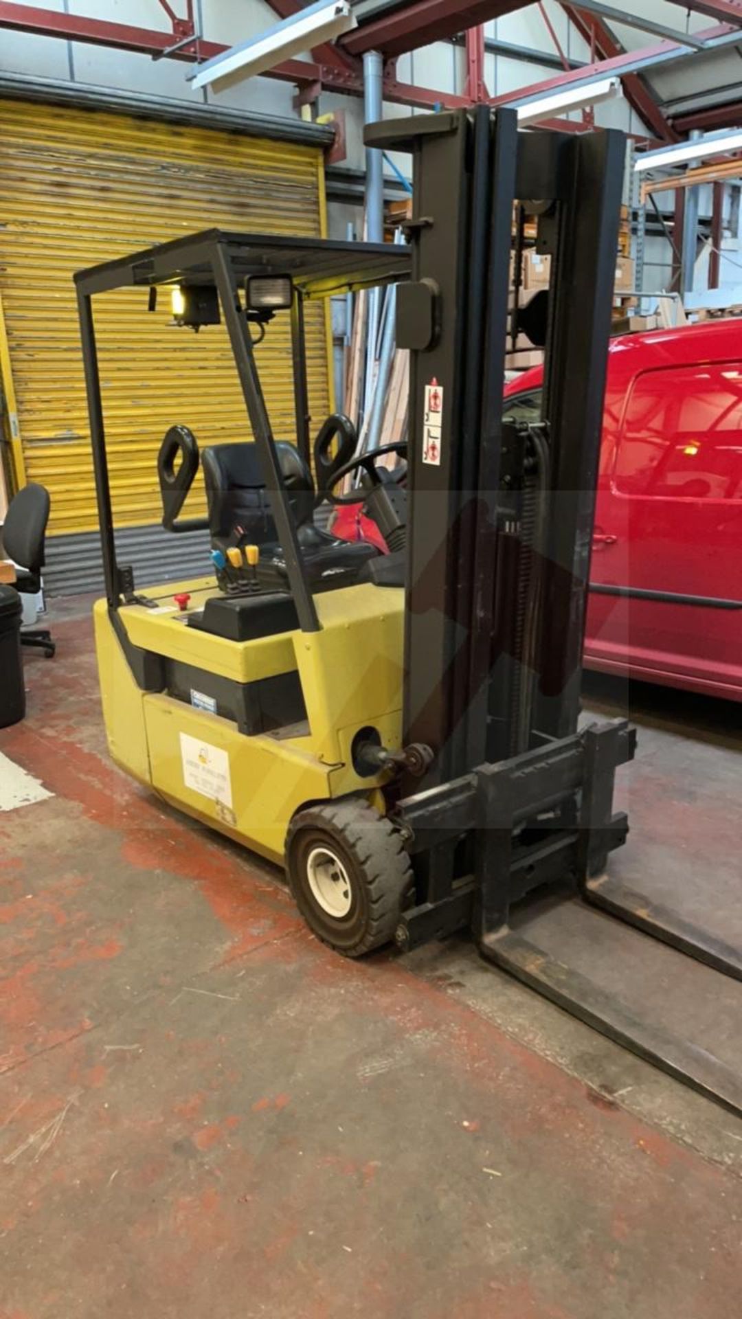 Clarke CTM16 1600 kg Electric fork lift truck with side shift, 3ph charger