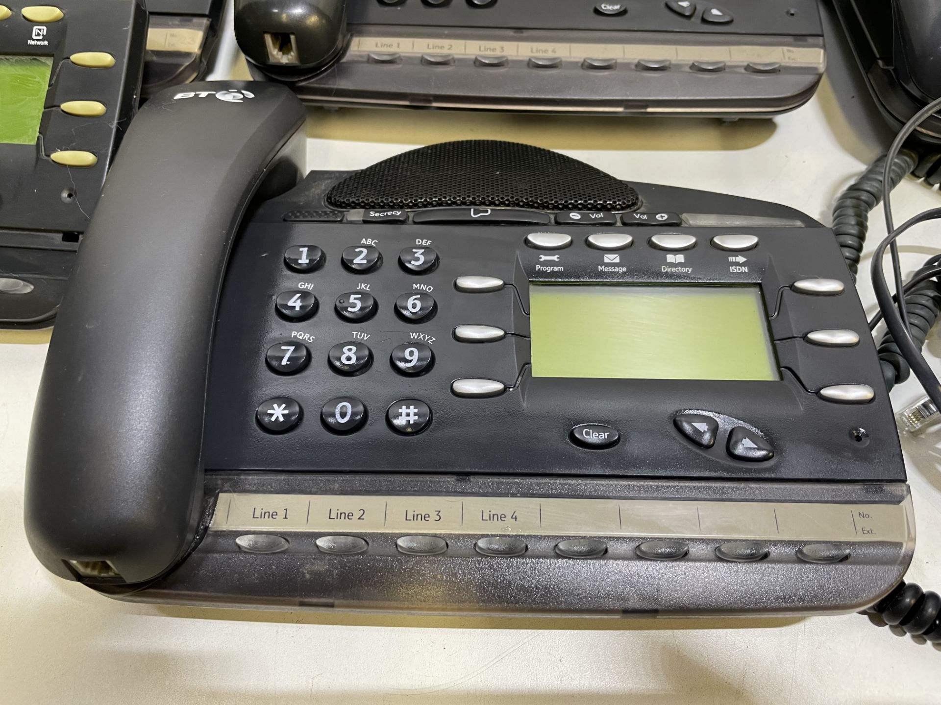 5 x BT Telephones BTV8 Featurephone - Image 2 of 5