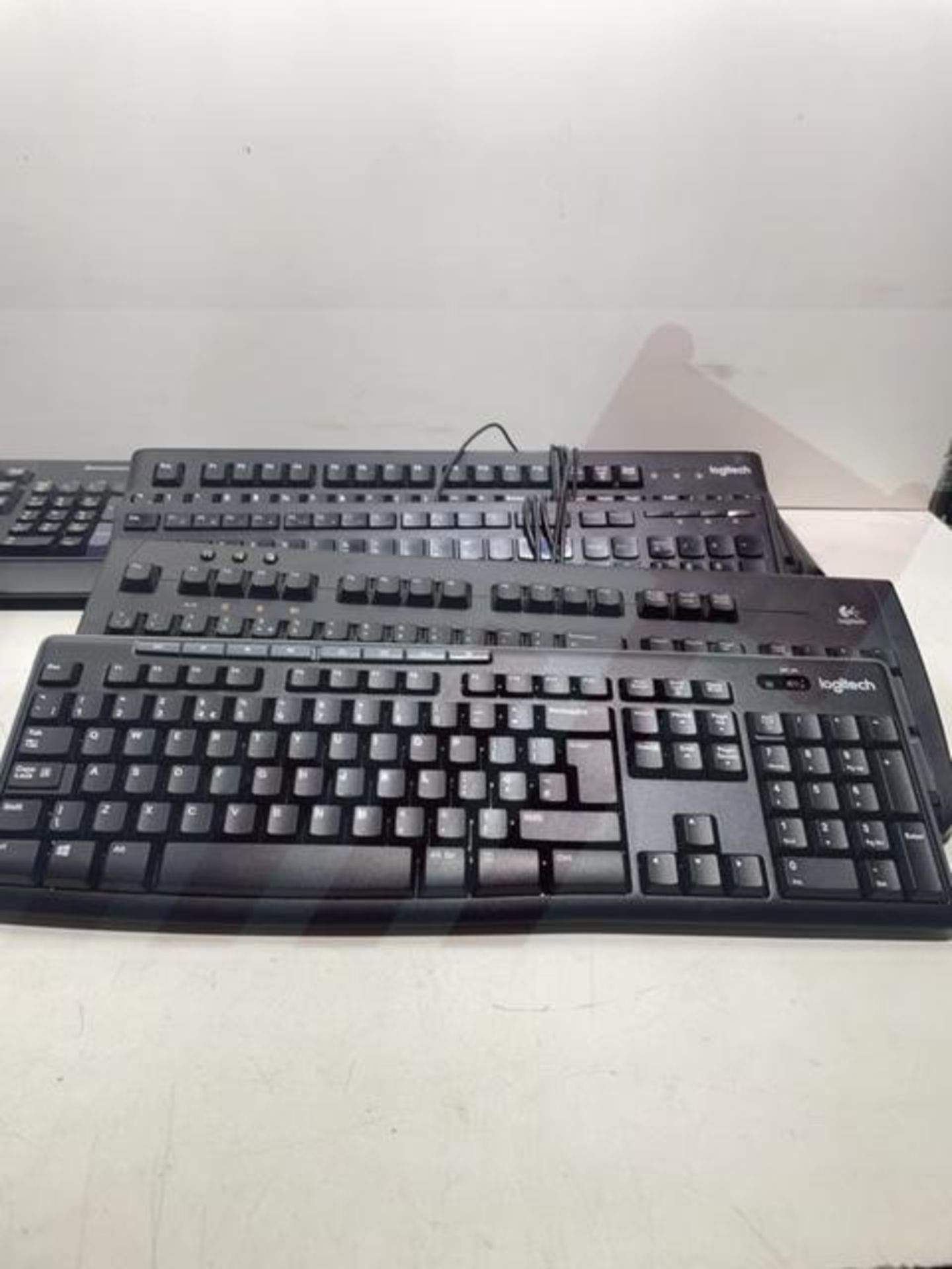 11 X various Keyboards | see description for more details - Image 7 of 12