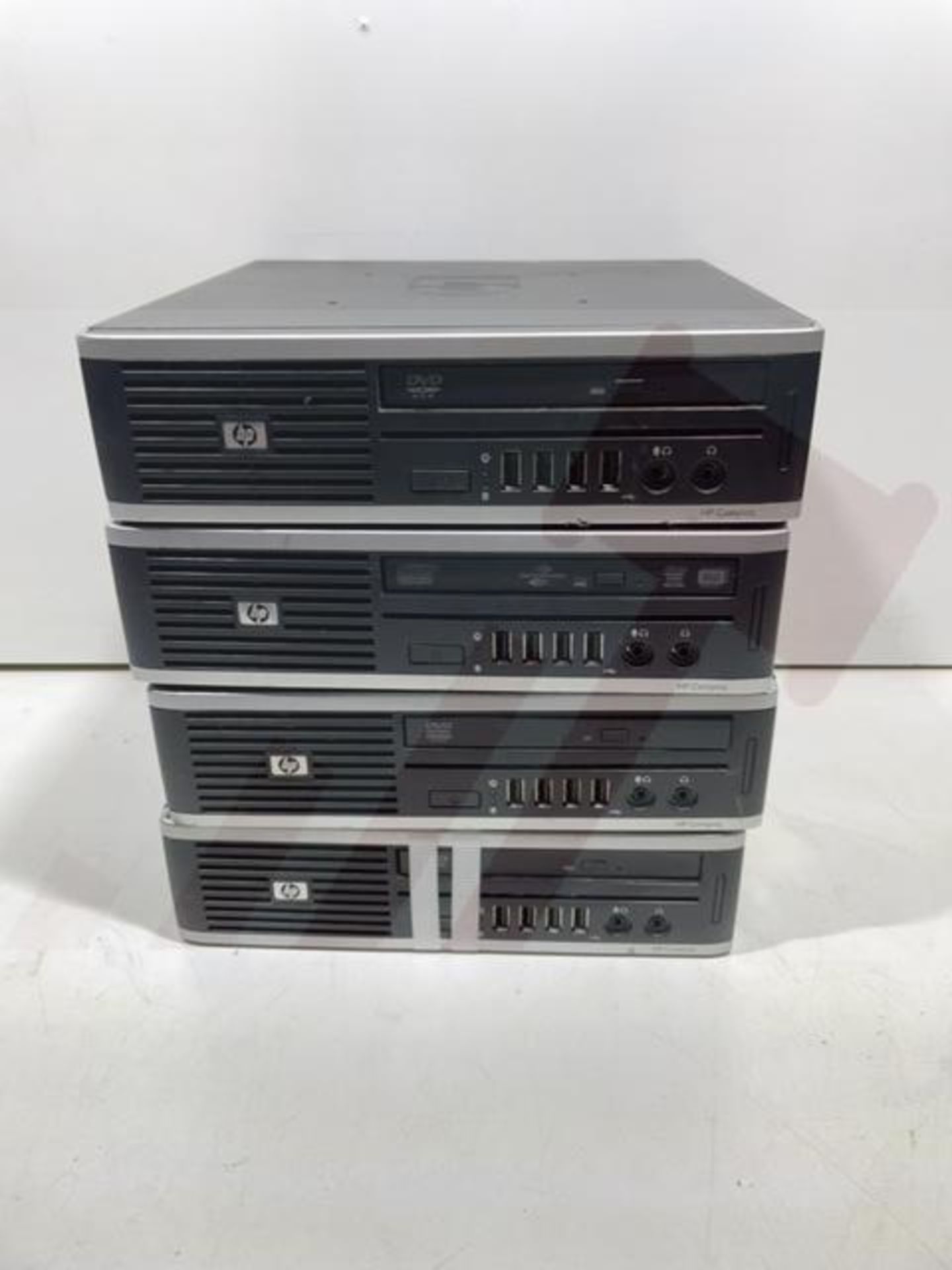 4 X HP Desktop computer units | HP Compaq AU248AV