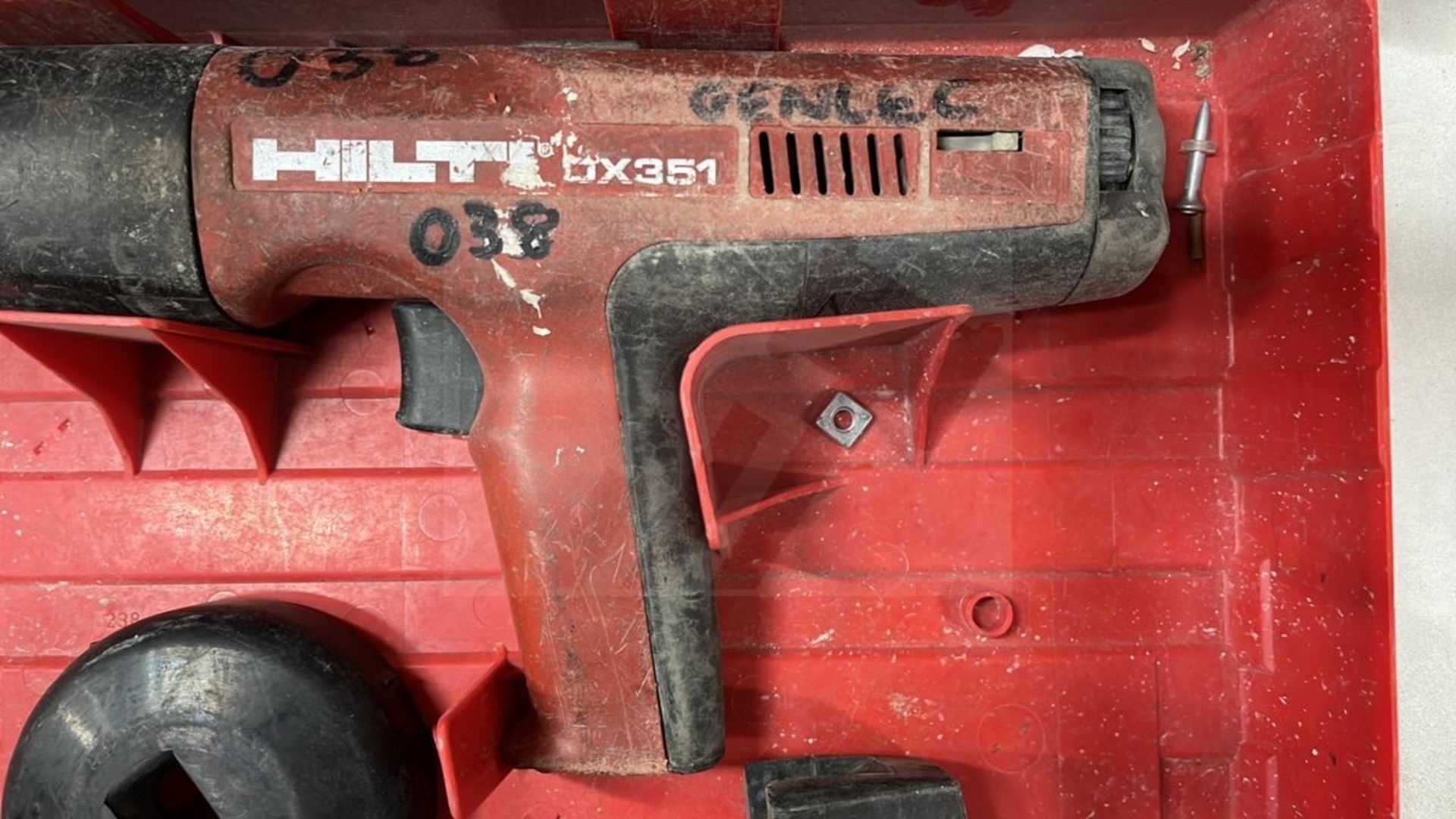 Hilti DX351 Powder Actuated Nail Gun | RRP: £713.69 - Image 2 of 3