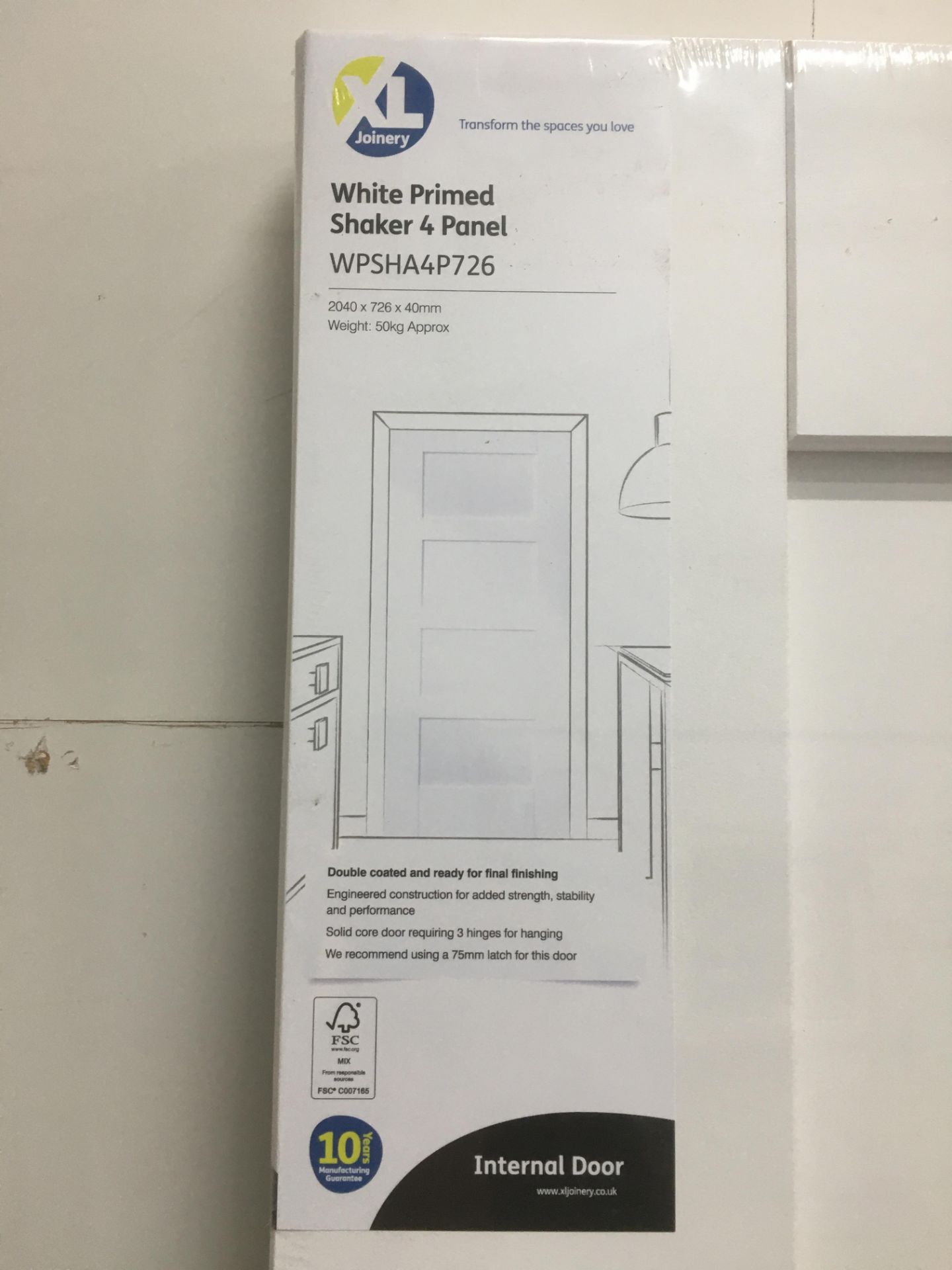 XLJoinery 4 Panel White Primed Shaker Interior Door | WPSHA4P726 | 2040mm x 726mm x 40mm - Image 4 of 4